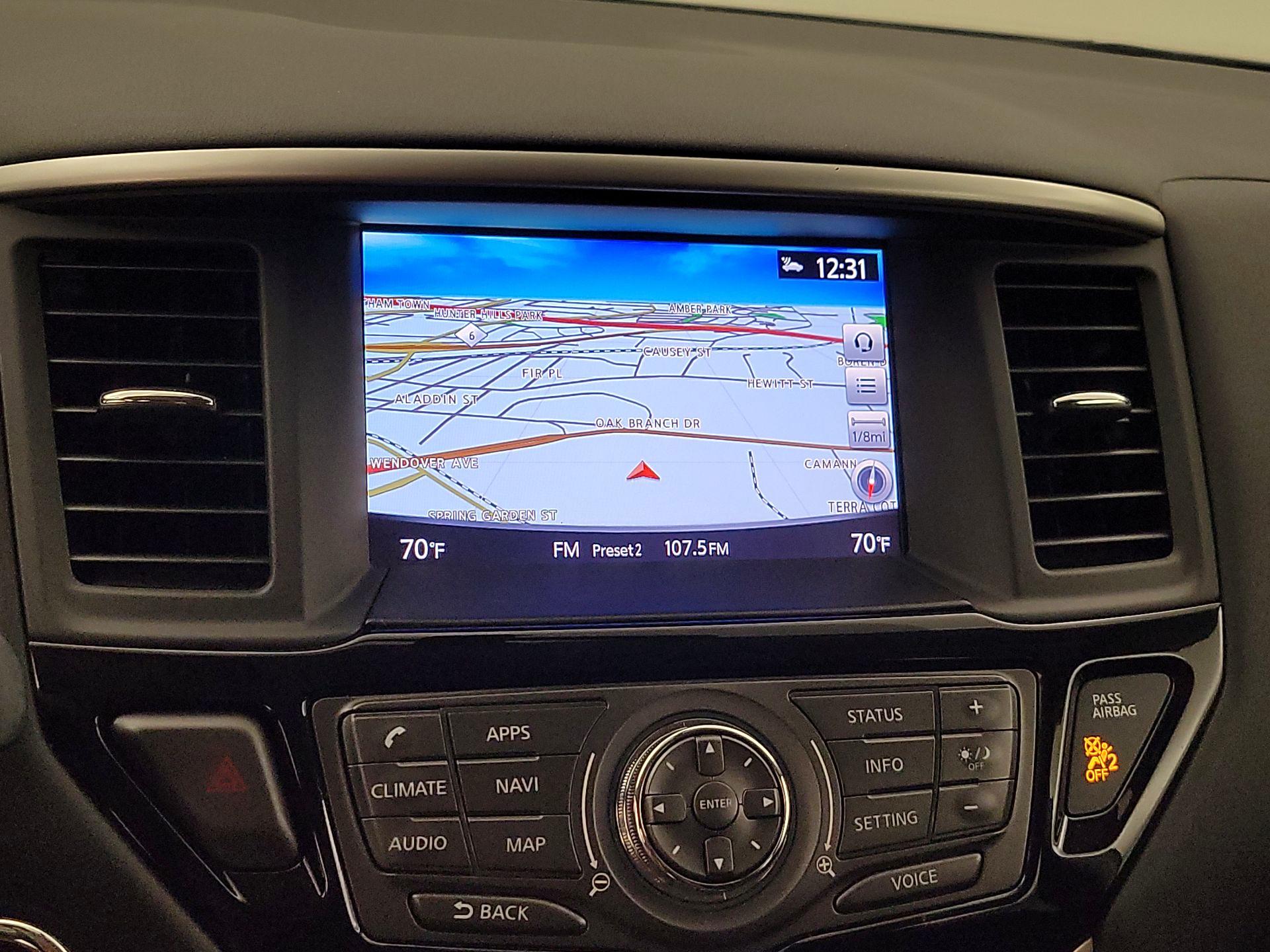 Thumbnail: 2017 Nissan Pathfinder - 14