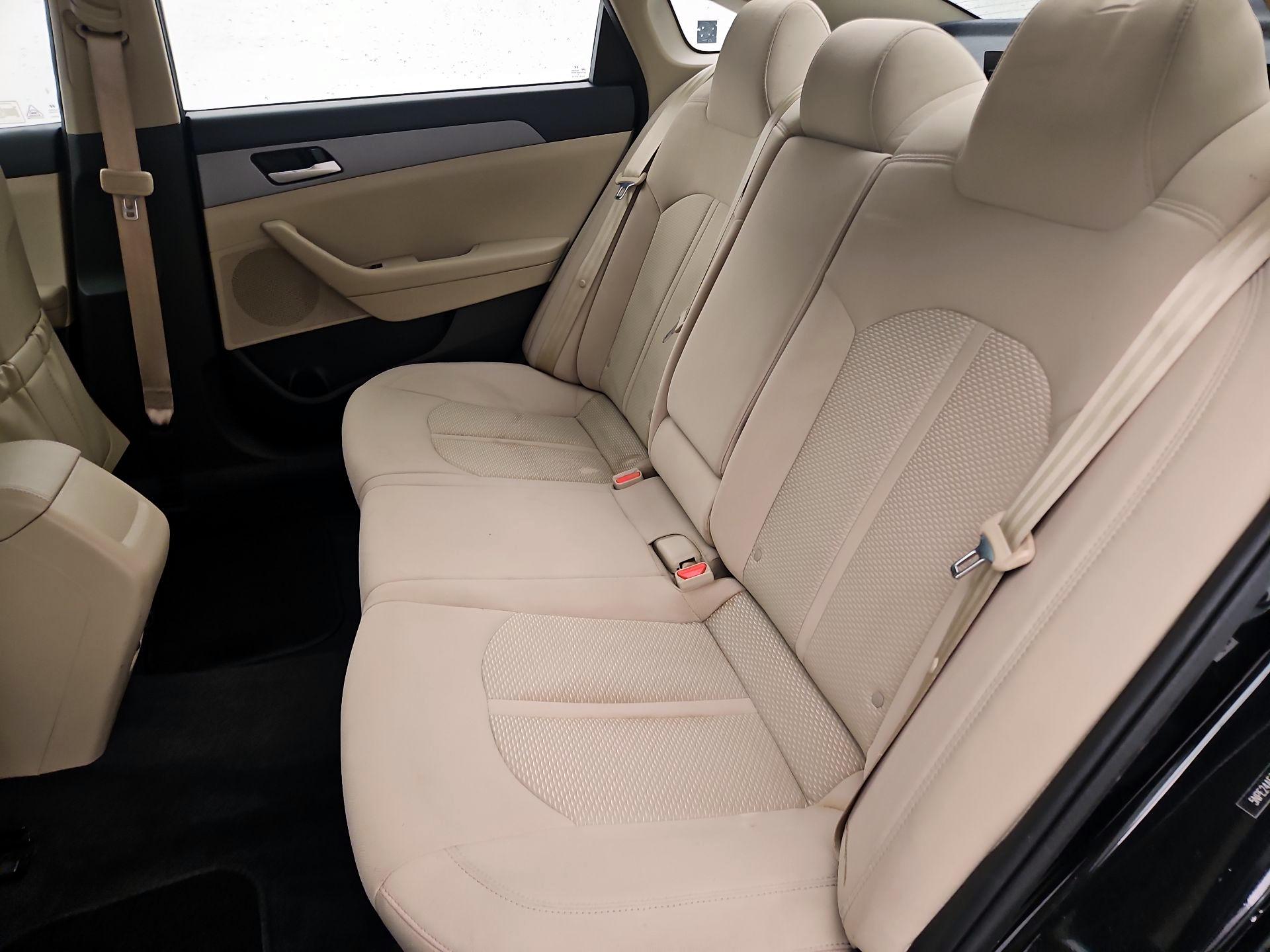 Thumbnail: 2019 Hyundai Sonata - 19