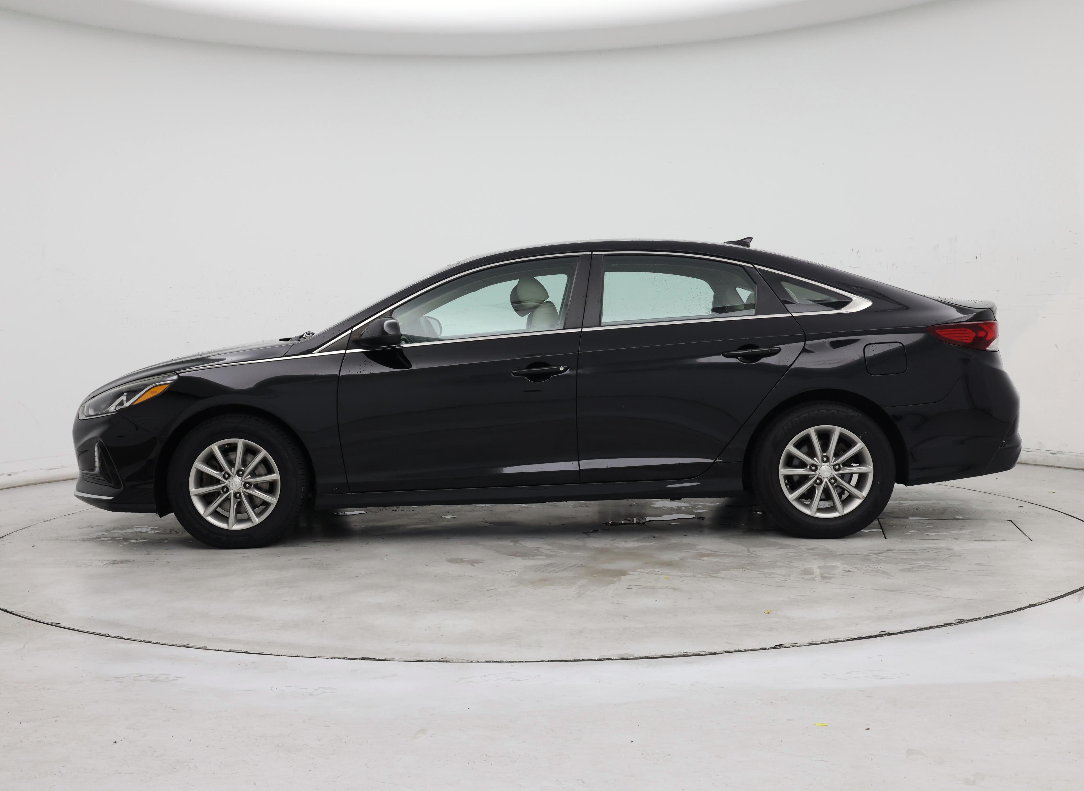 Thumbnail: 2019 Hyundai Sonata - 3