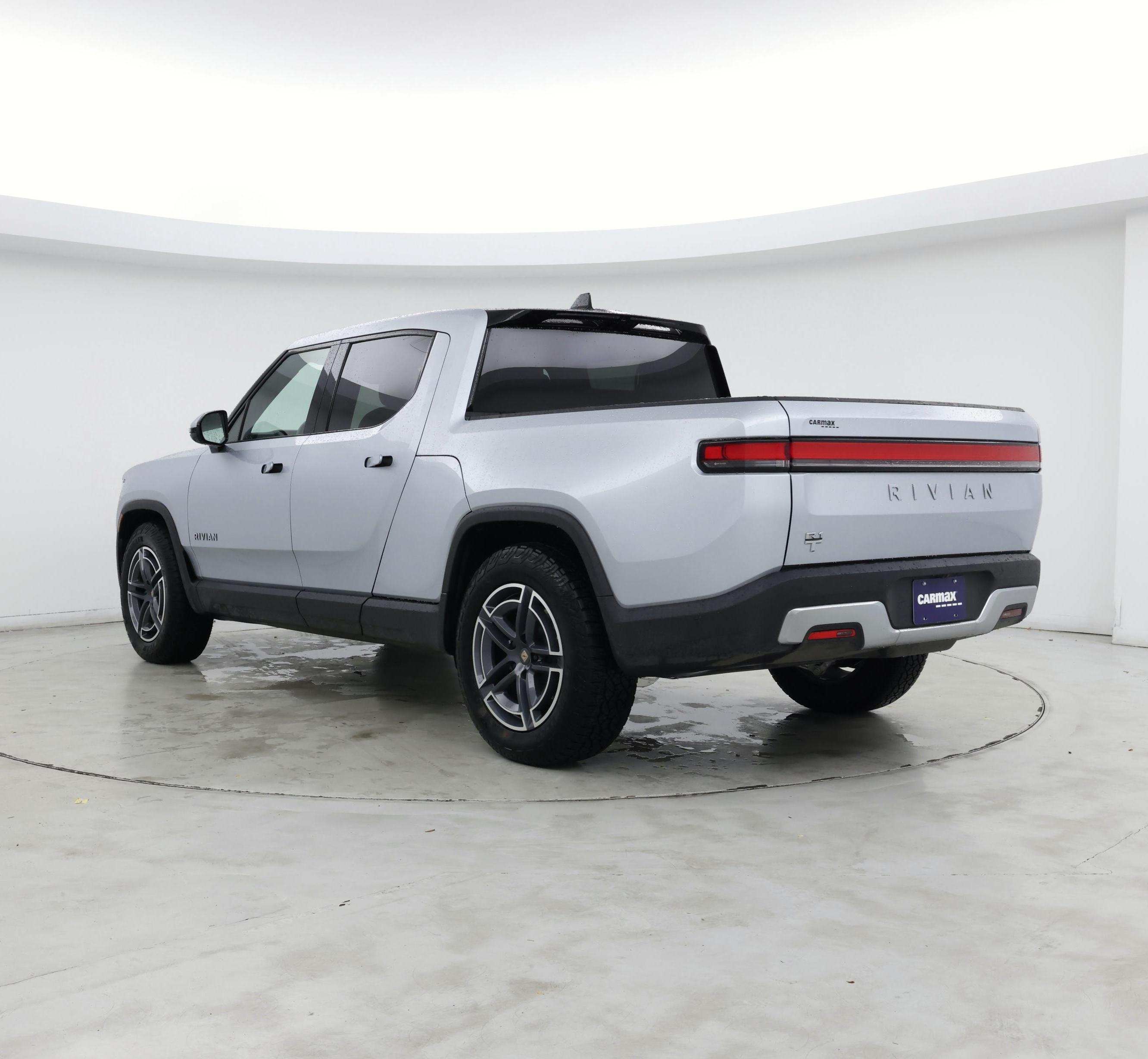 Thumbnail: 2025 Rivian R1T - 2