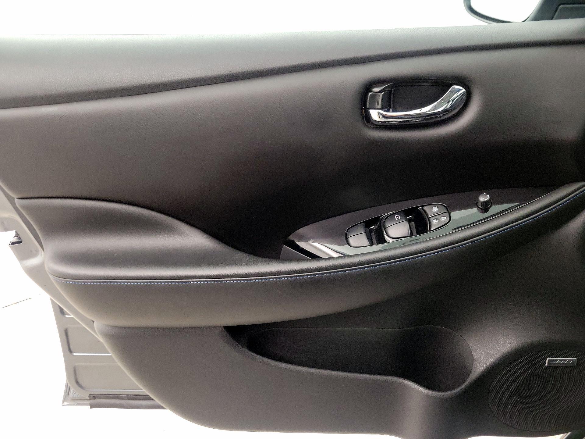 Thumbnail: 2019 Nissan Leaf - 12