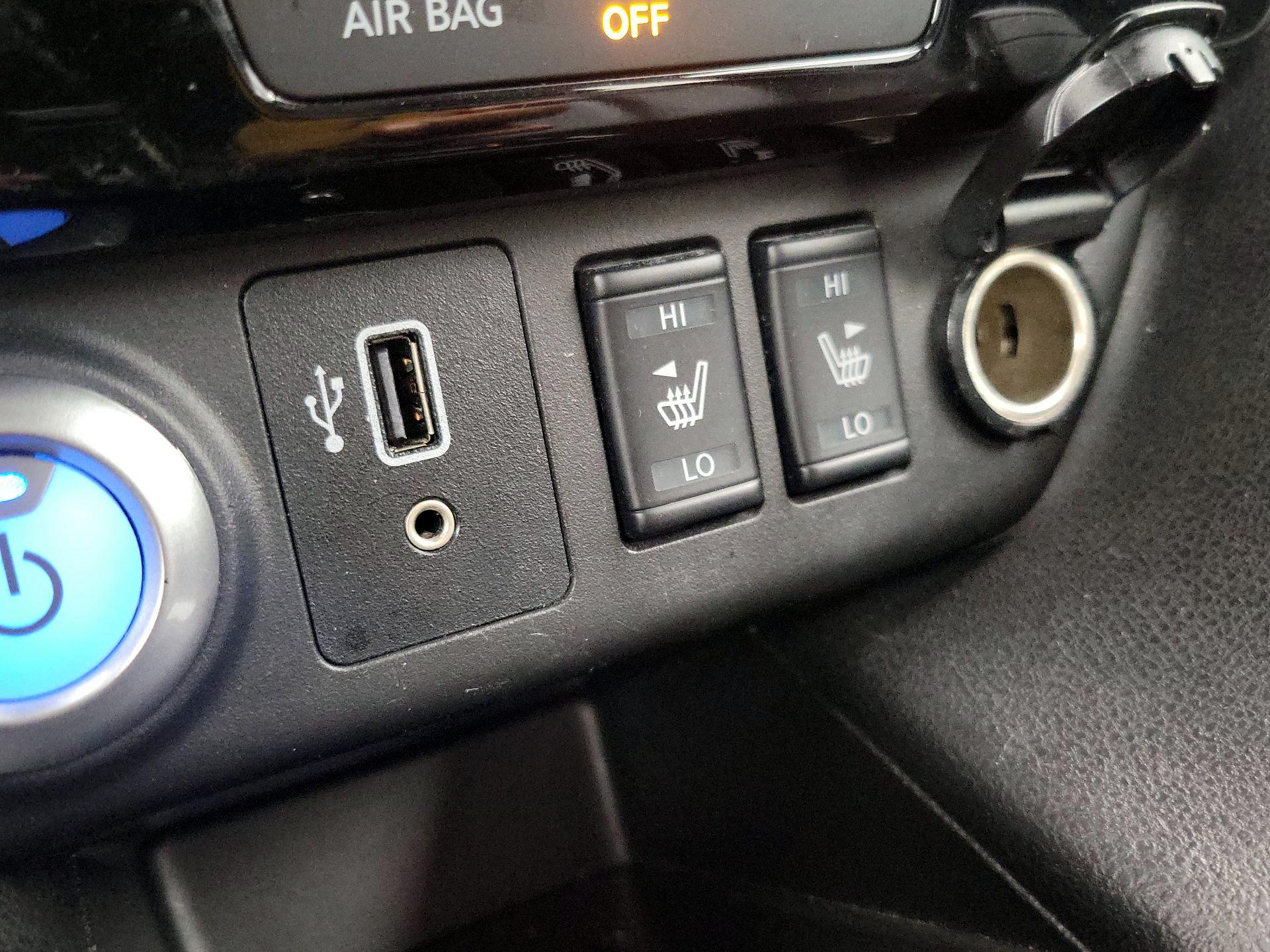 Thumbnail: 2019 Nissan Leaf - 19