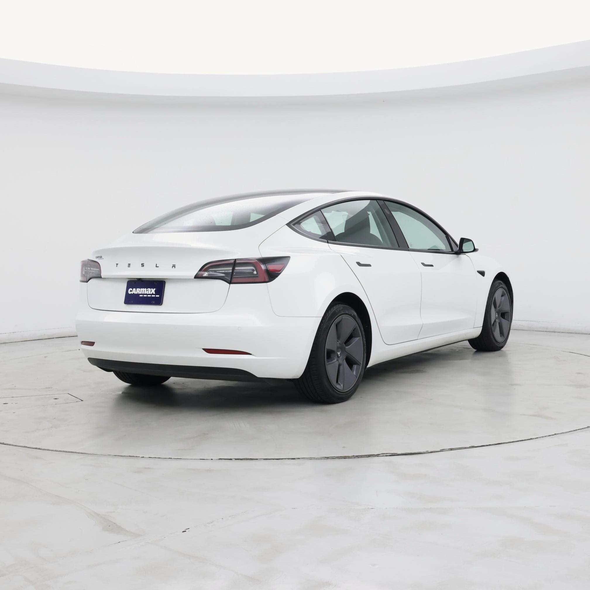 Thumbnail: 2021 Tesla Model 3 - 8