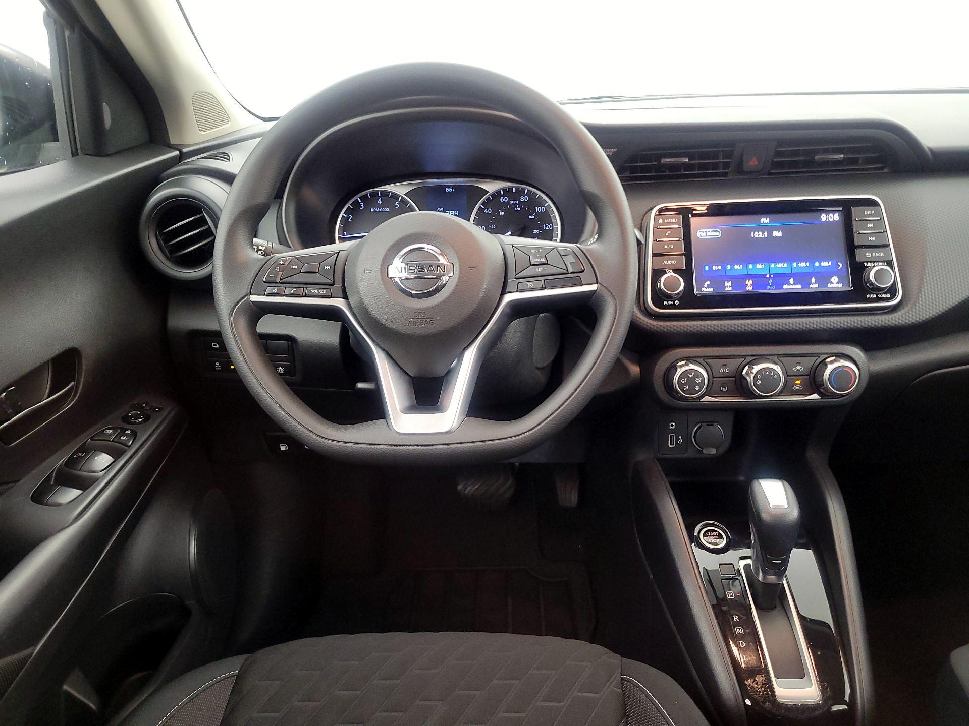 Thumbnail: 2021 Nissan Kicks - 10