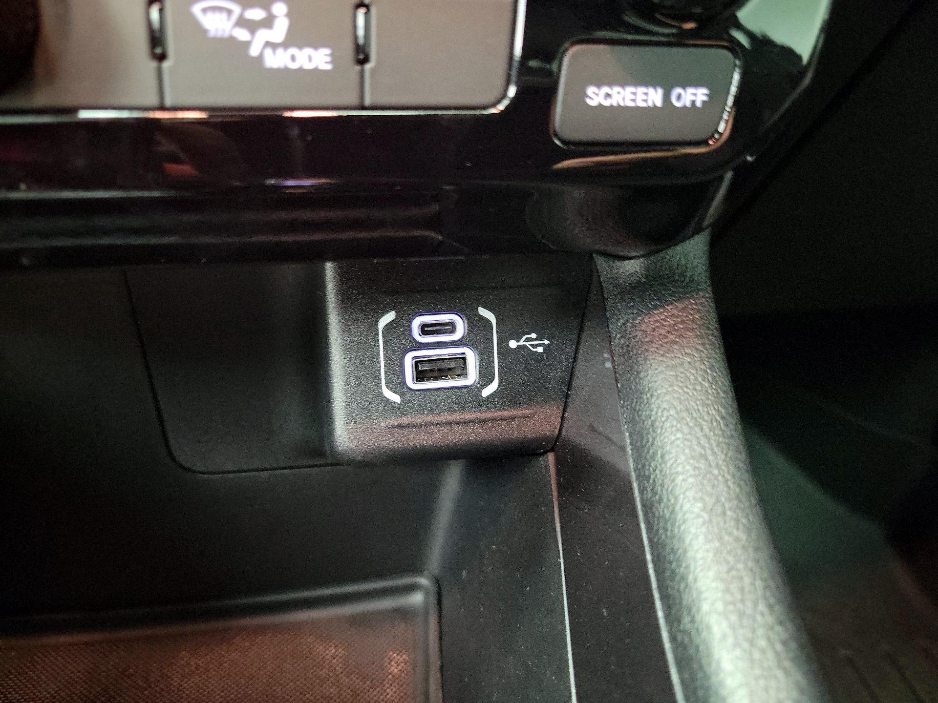 Thumbnail: 2023 Jeep Compass - 18