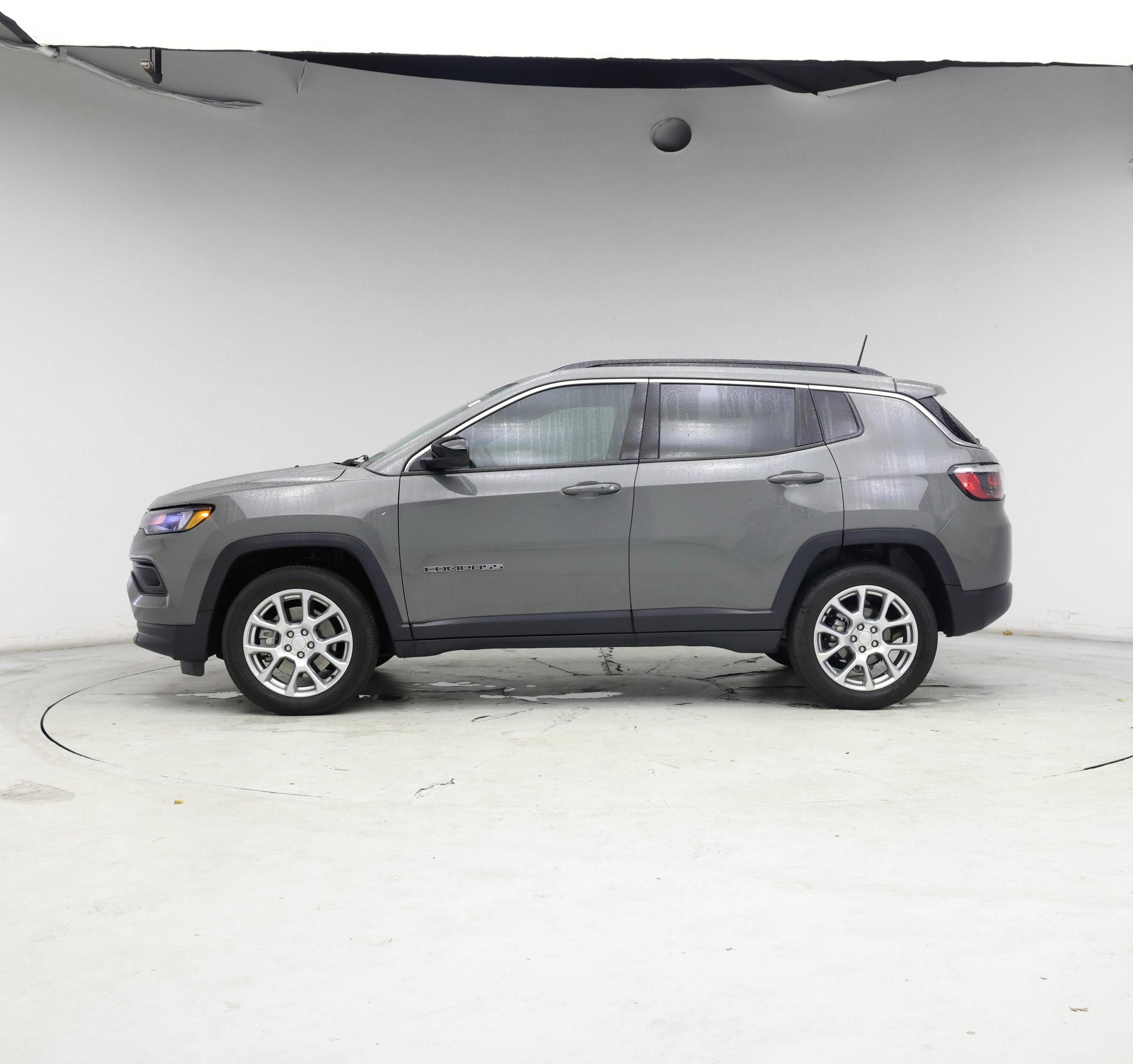 Thumbnail: 2023 Jeep Compass - 3