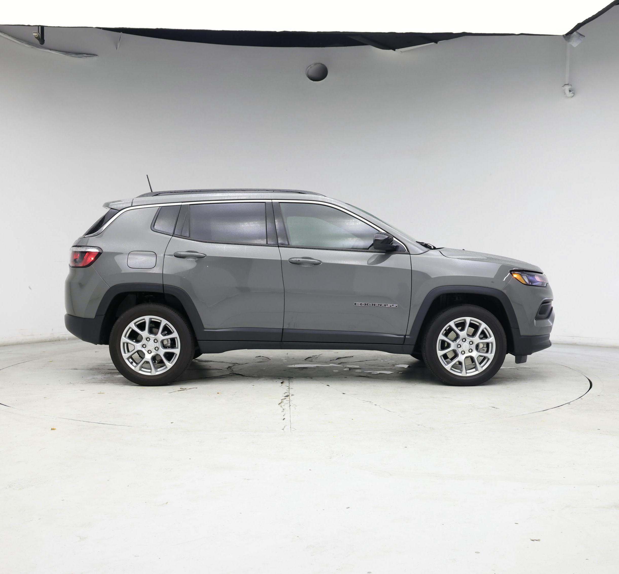 Thumbnail: 2023 Jeep Compass - 7