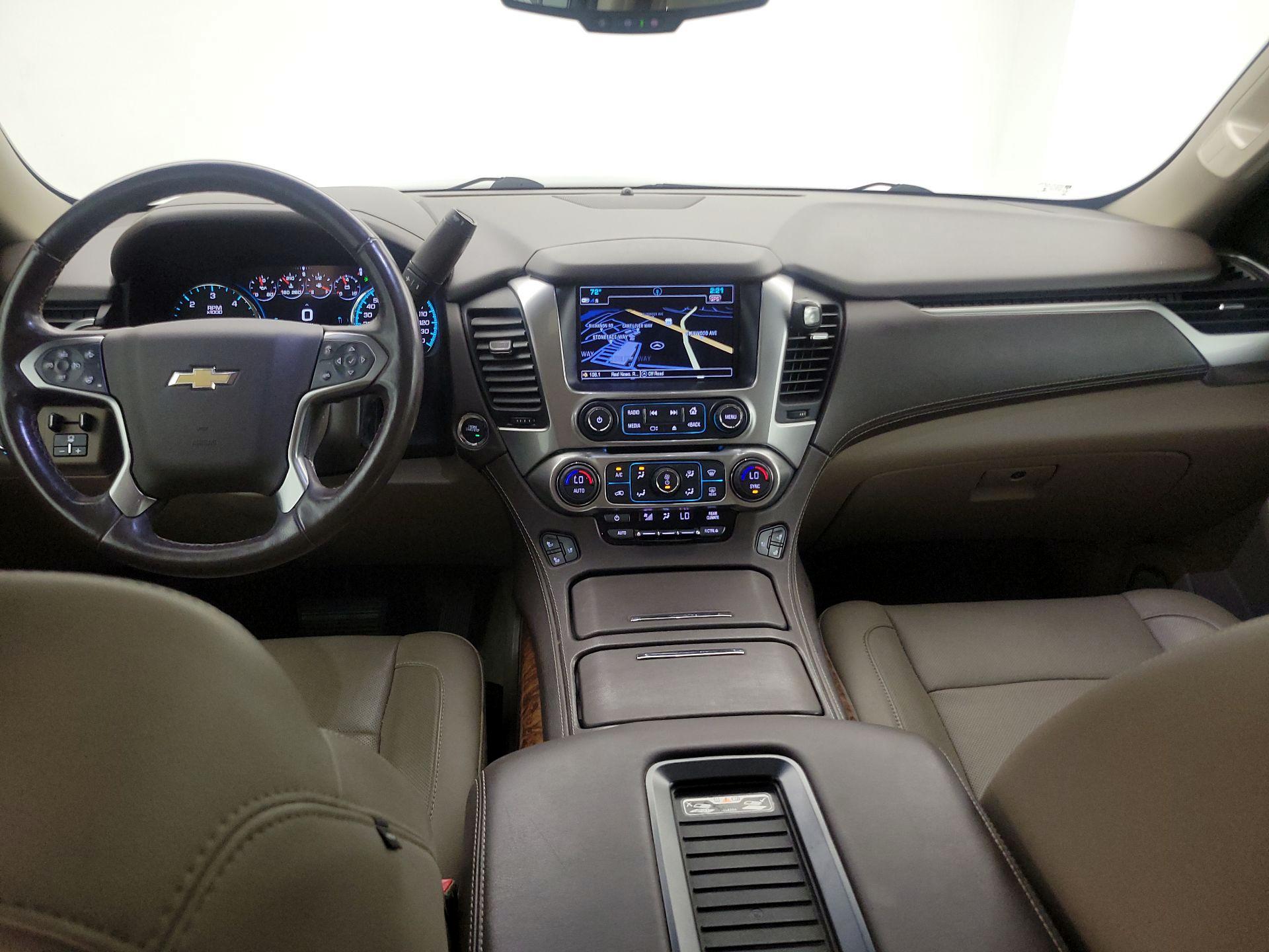 Thumbnail: 2017 Chevrolet Suburban - 9