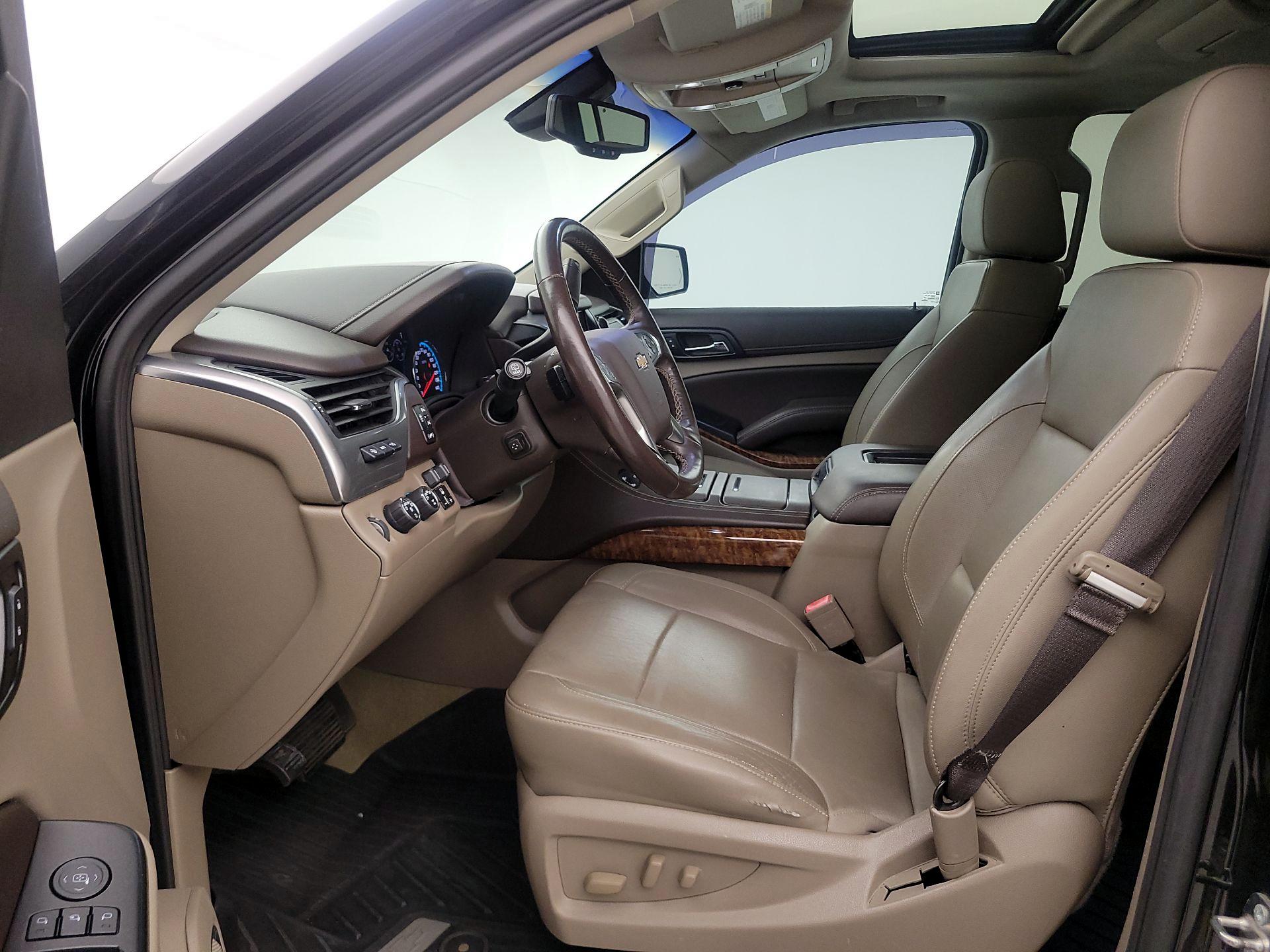 Thumbnail: 2017 Chevrolet Suburban - 11