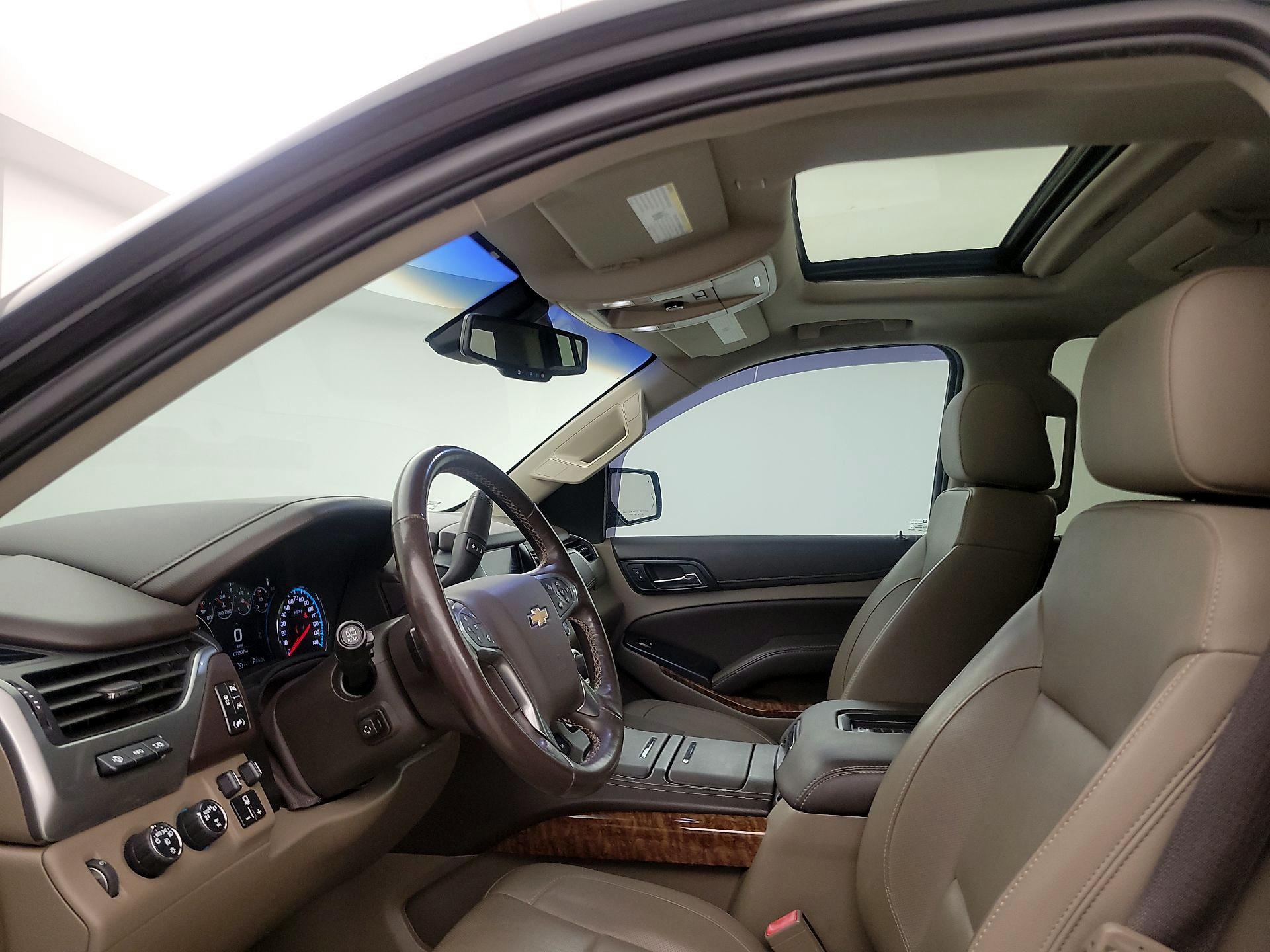 Thumbnail: 2017 Chevrolet Suburban - 20