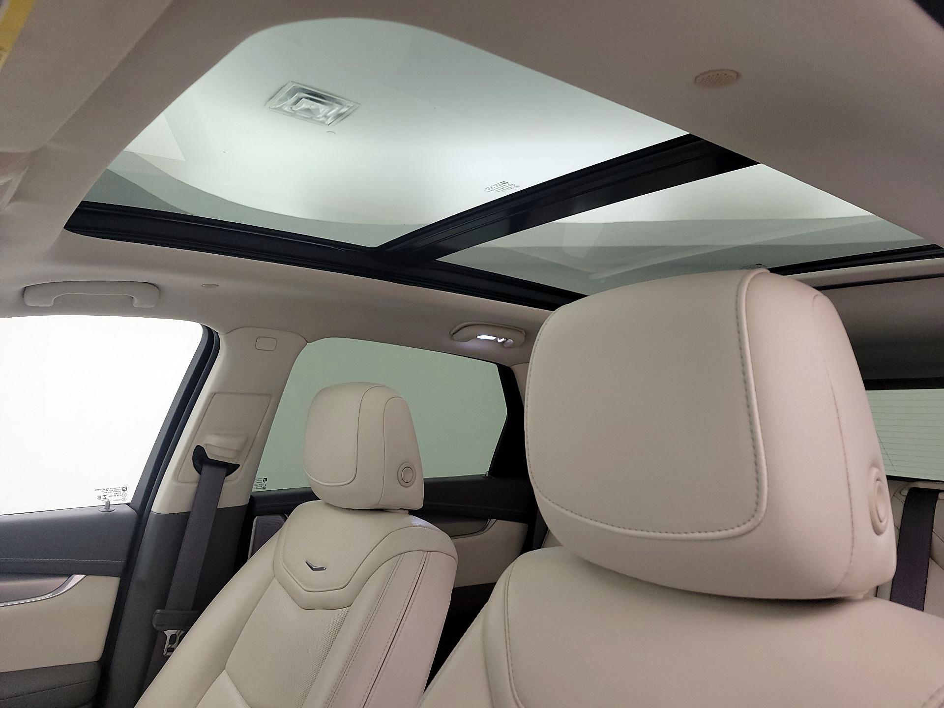 Thumbnail: 2021 Cadillac XT5 - 20