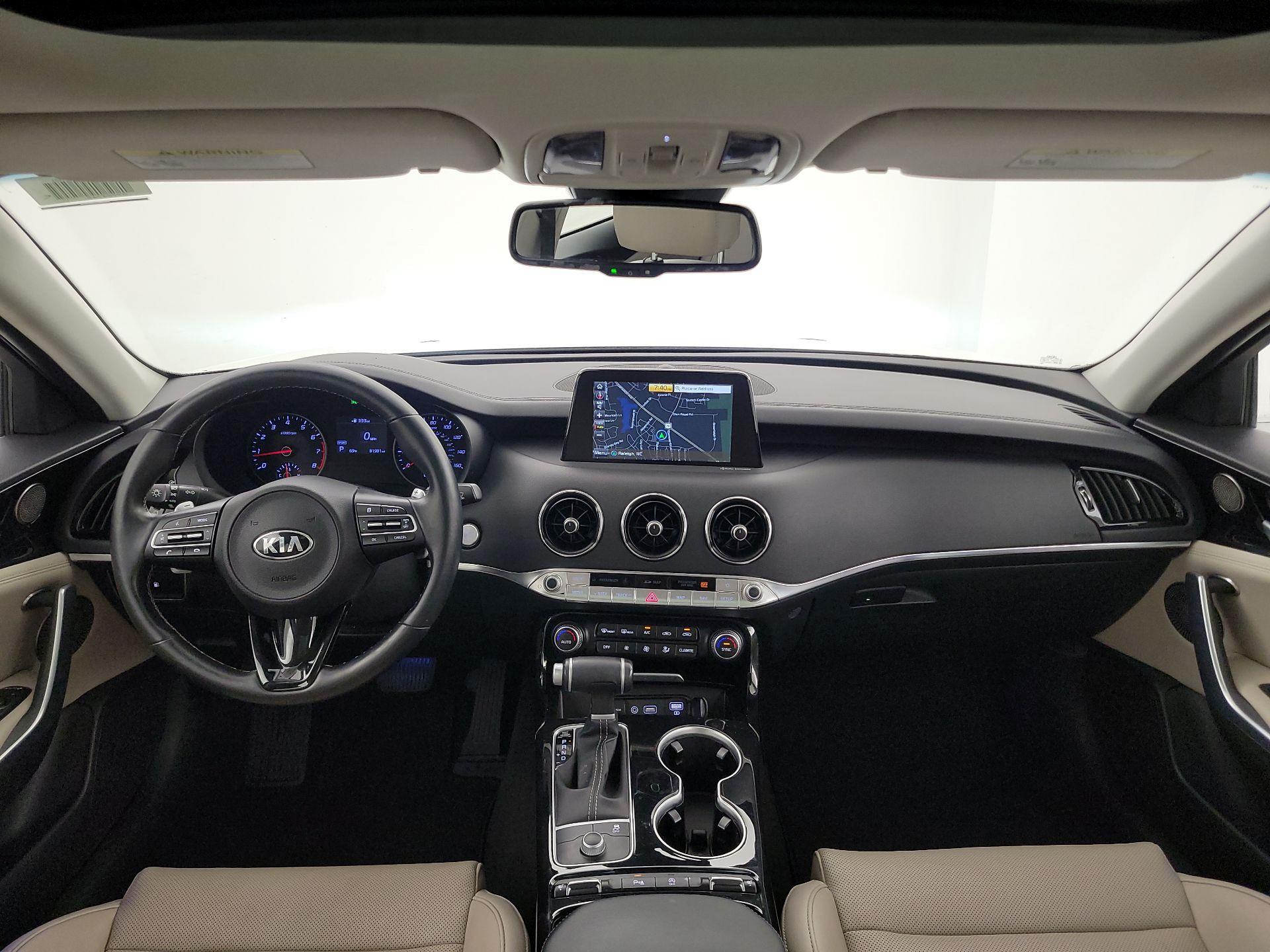 Thumbnail: 2019 Kia Stinger - 9