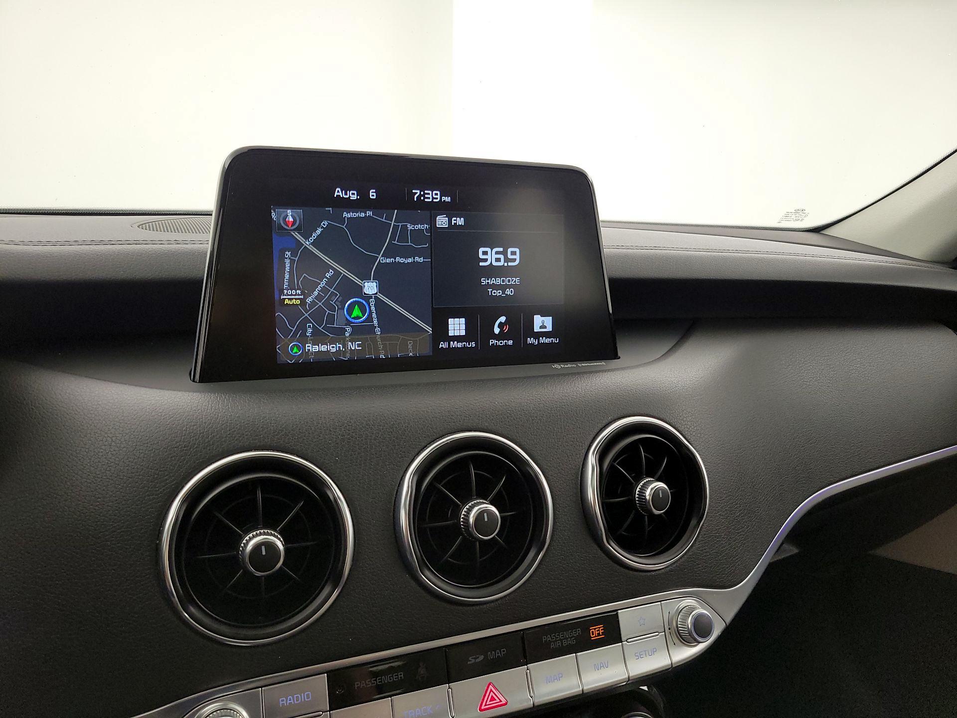 Thumbnail: 2019 Kia Stinger - 16