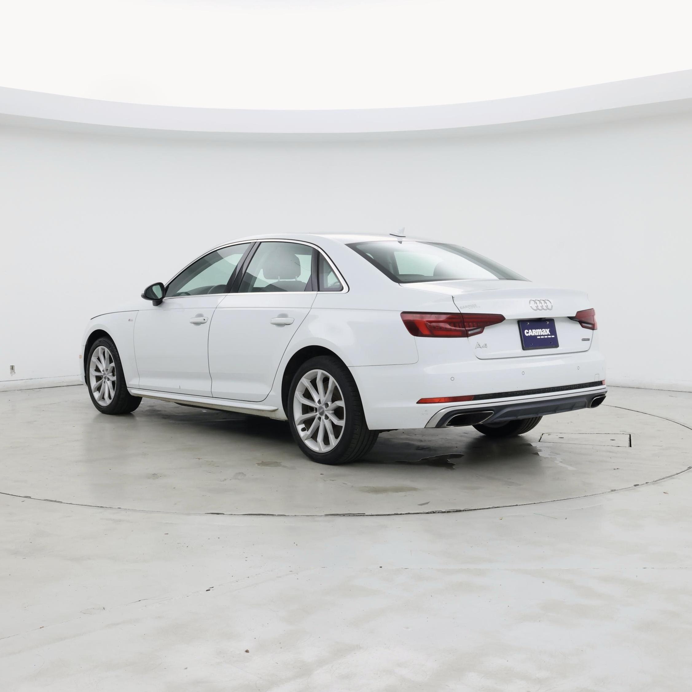 Thumbnail: 2019 Audi A4 - 2