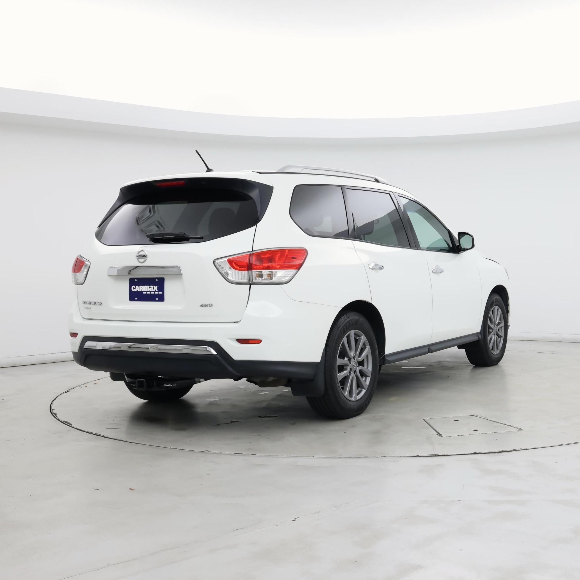 Thumbnail: 2015 Nissan Pathfinder - 8