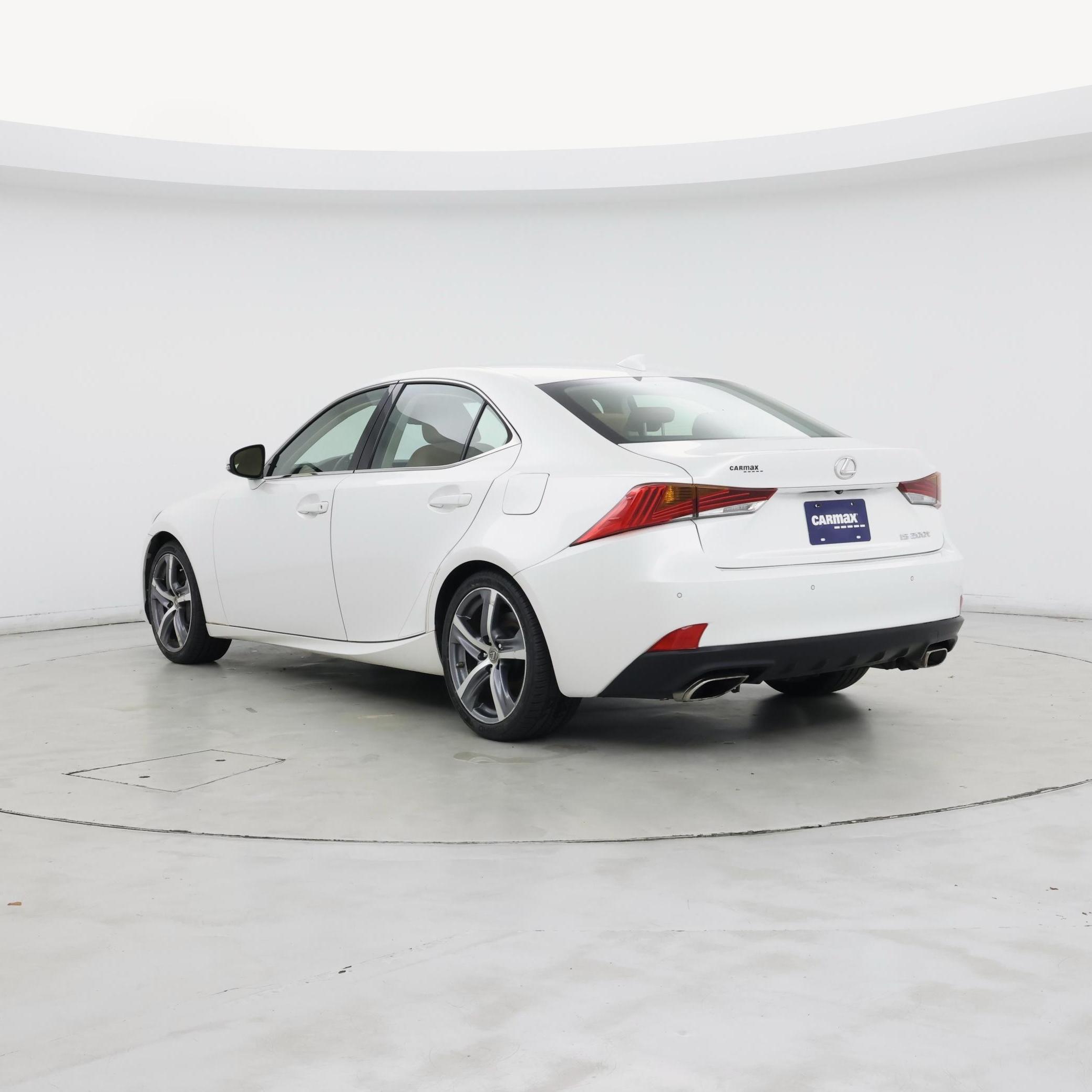 Thumbnail: 2017 Lexus IS - 2