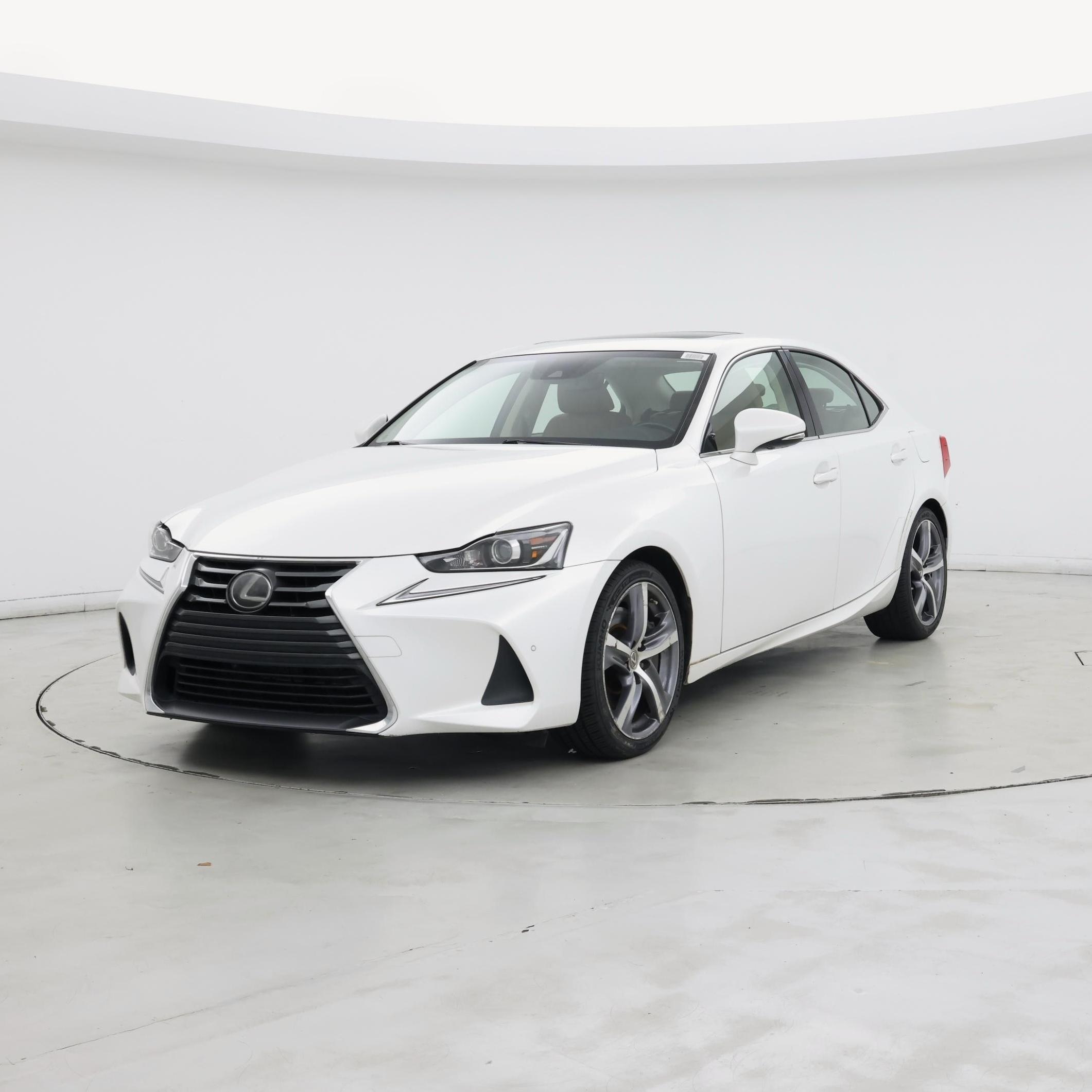 Thumbnail: 2017 Lexus IS - 4