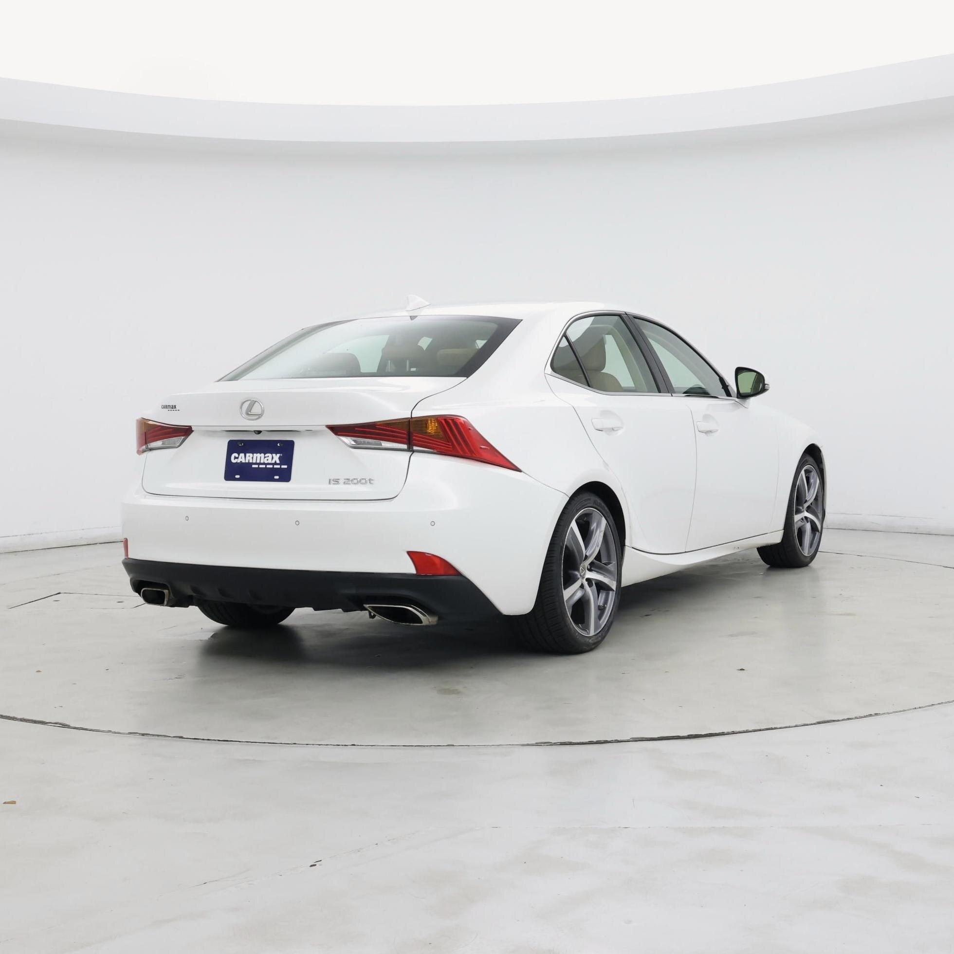 Thumbnail: 2017 Lexus IS - 8