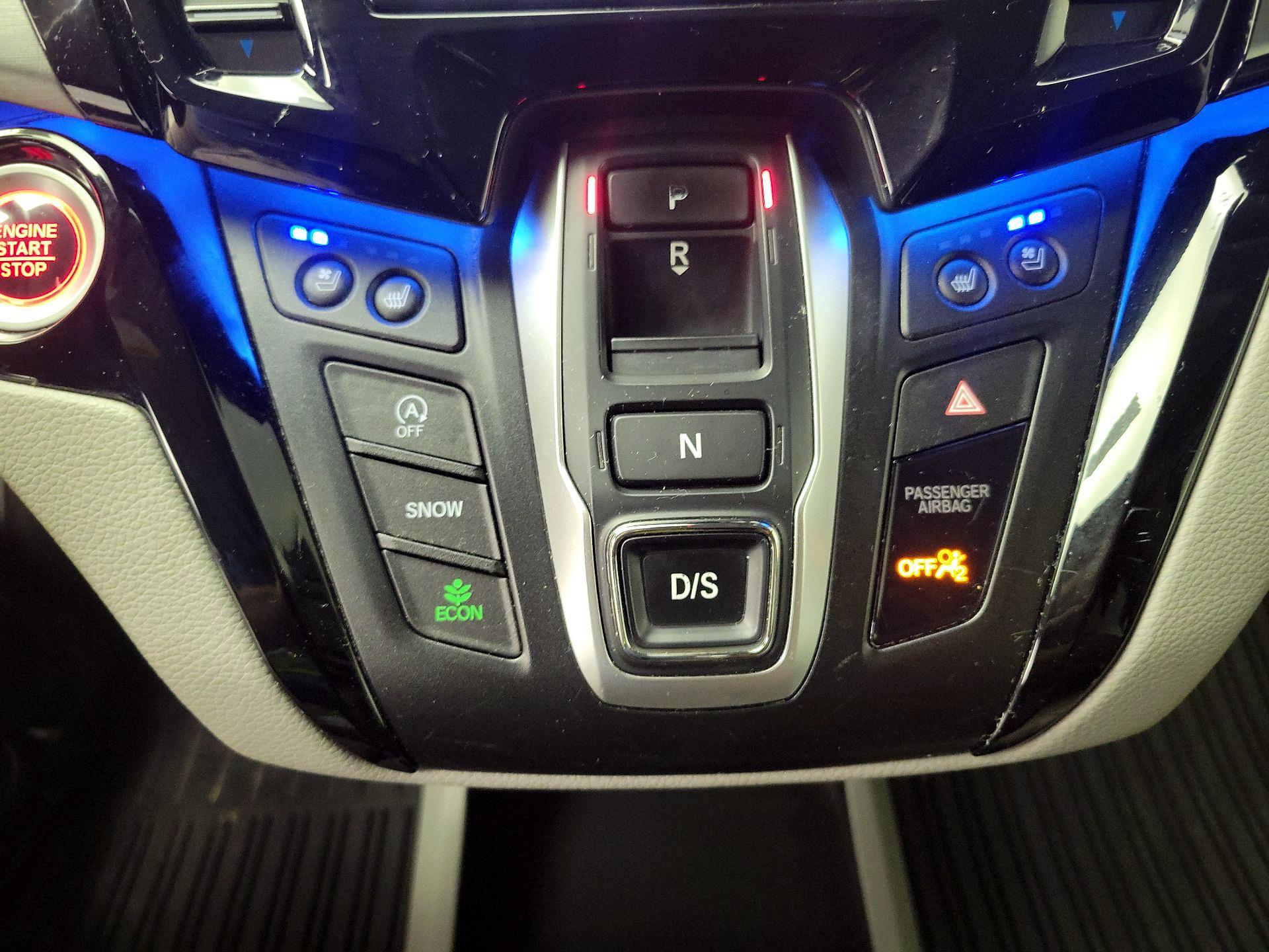 Thumbnail: 2018 Honda Odyssey - 18