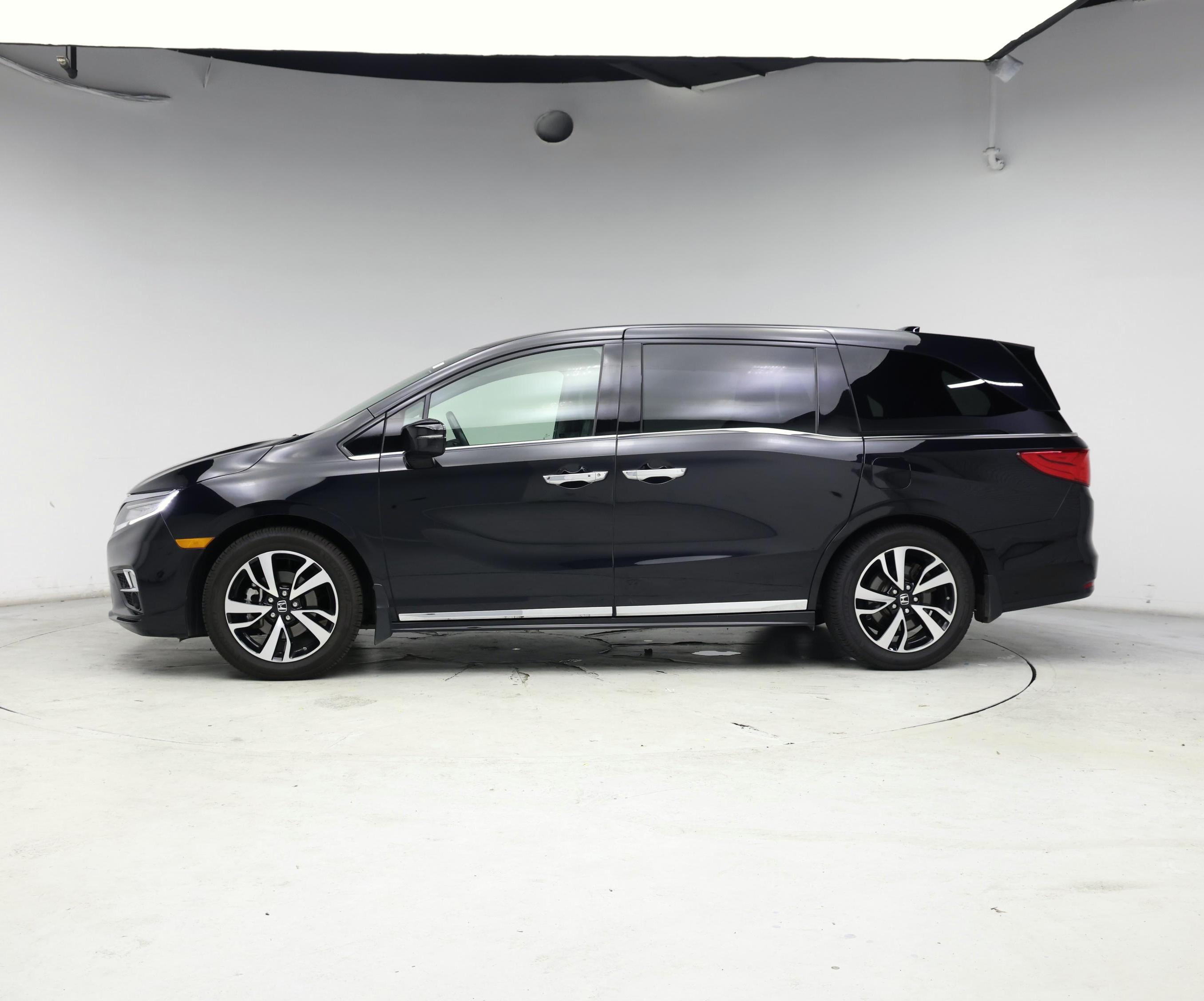 Thumbnail: 2018 Honda Odyssey - 3
