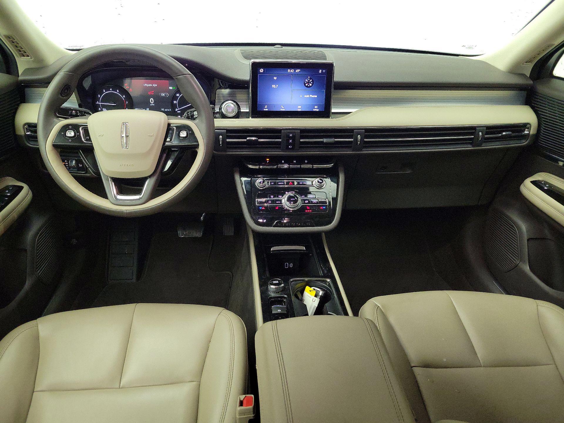 Thumbnail: 2021 Lincoln Corsair - 9