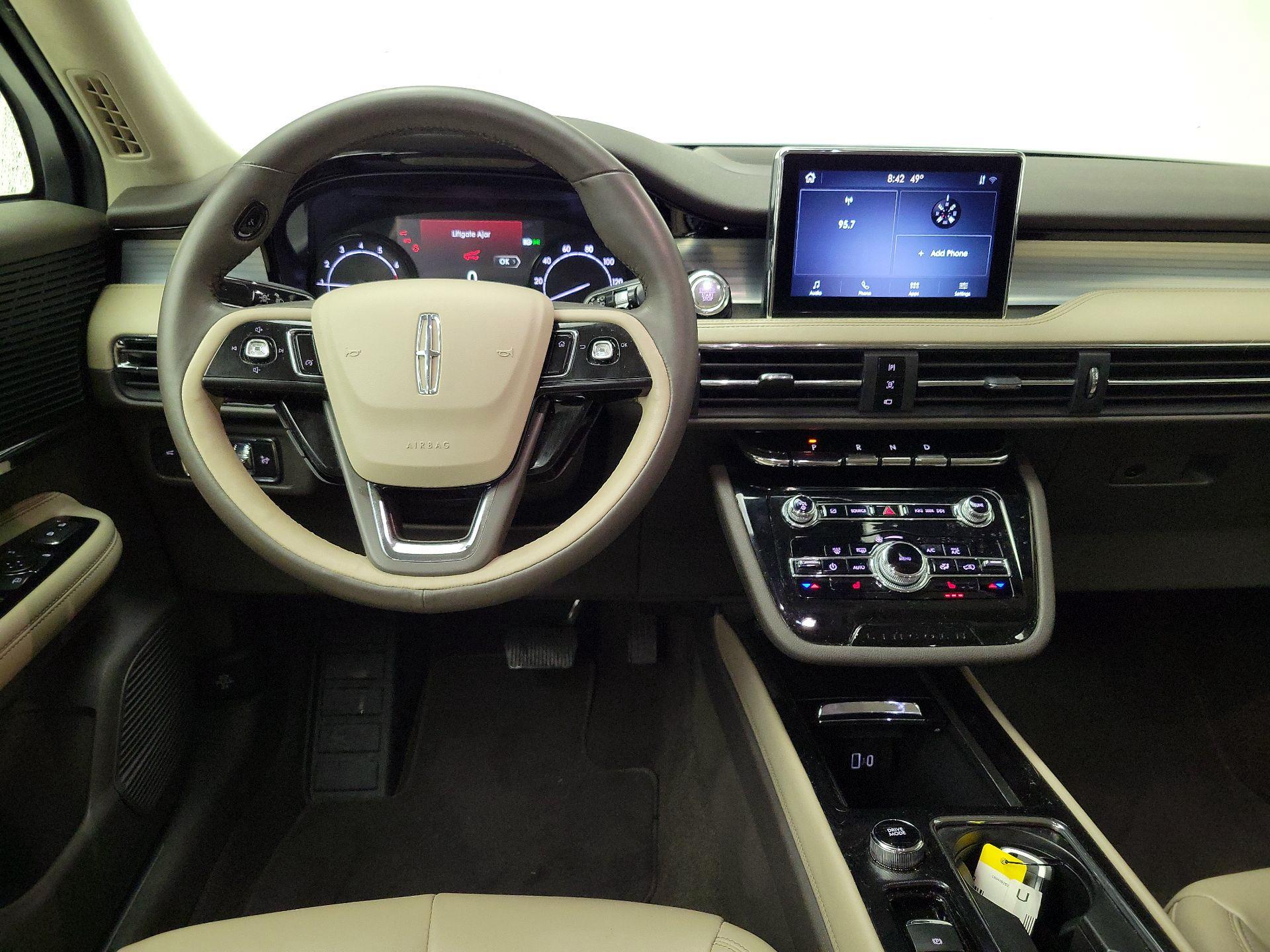 Thumbnail: 2021 Lincoln Corsair - 10