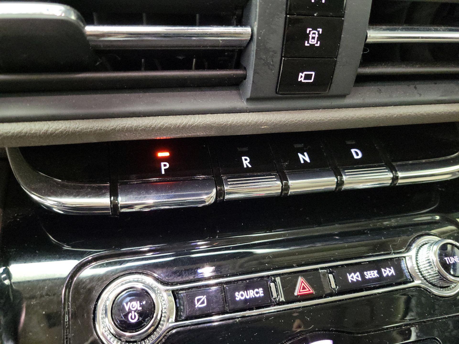 Thumbnail: 2021 Lincoln Corsair - 17