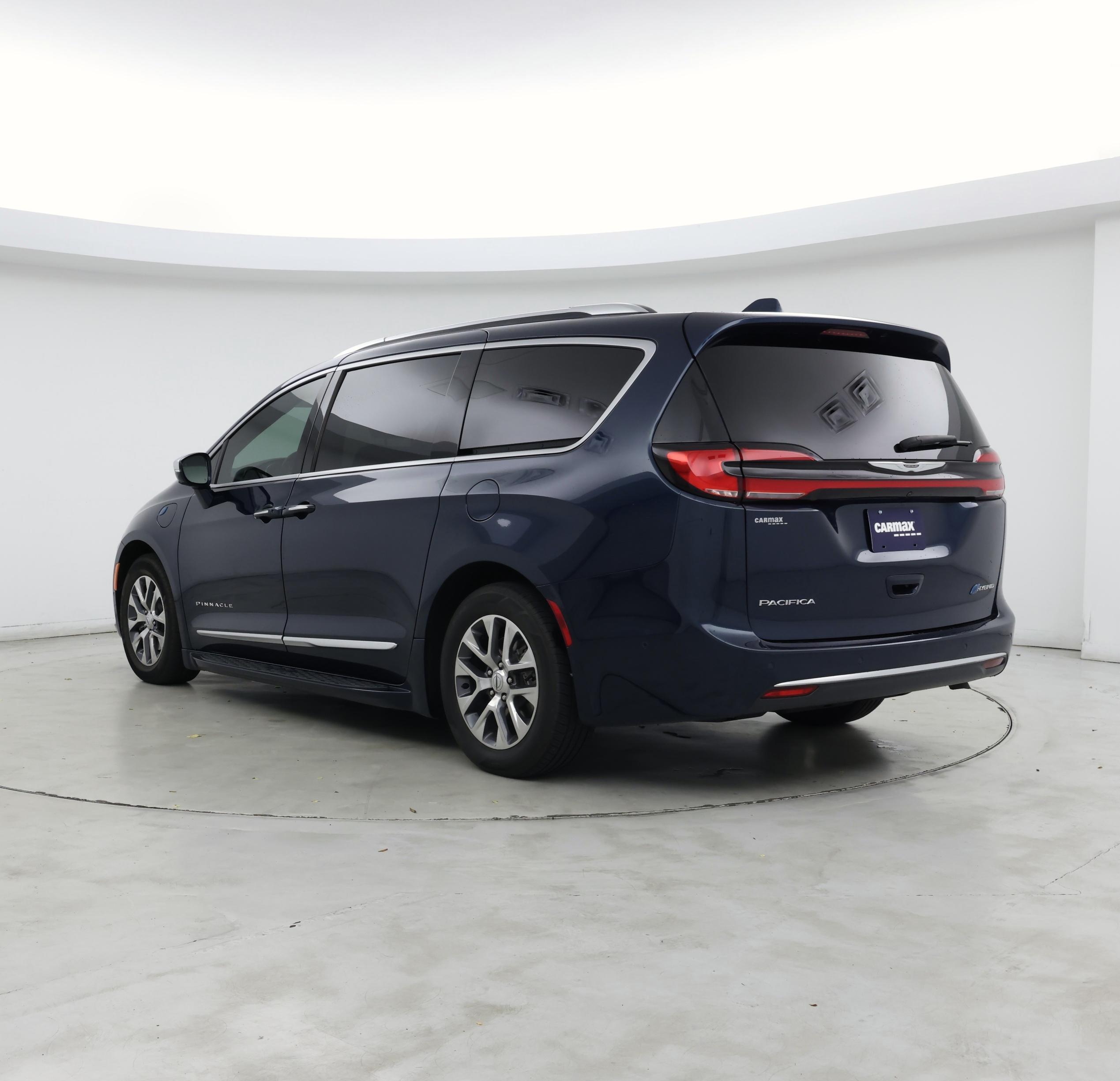 Thumbnail: 2022 Chrysler Pacifica - 2