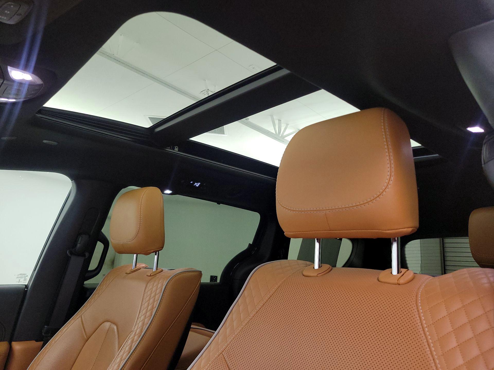 Thumbnail: 2022 Chrysler Pacifica - 20