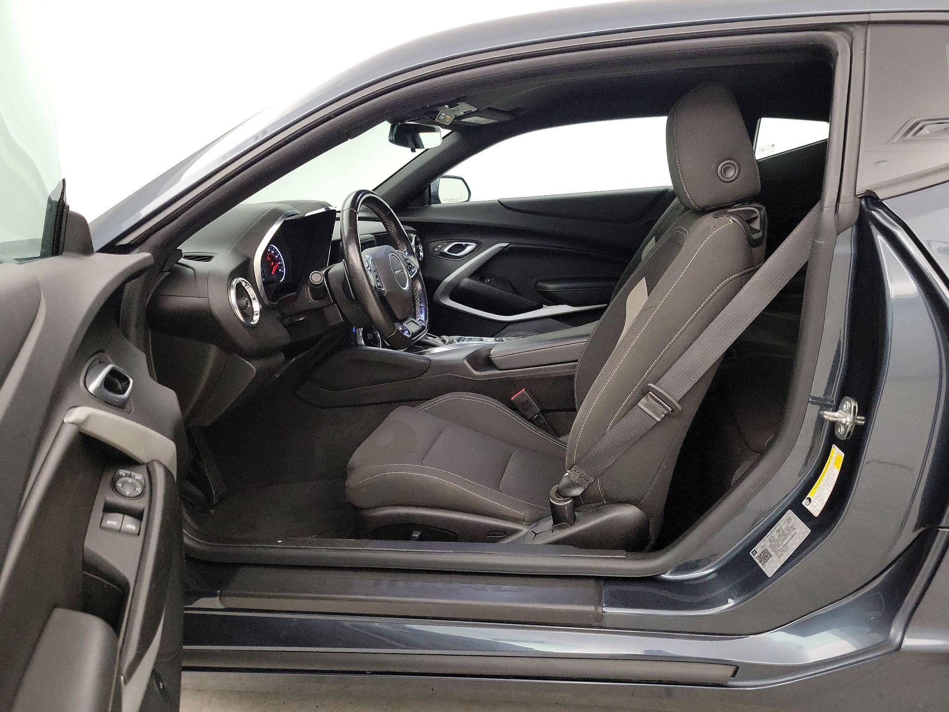 Thumbnail: 2019 Chevrolet Camaro - 11