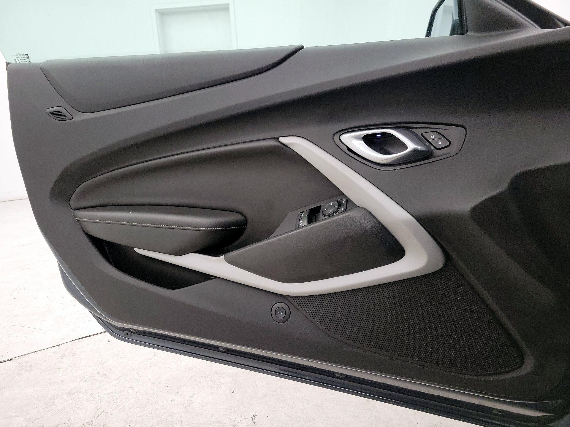 Thumbnail: 2019 Chevrolet Camaro - 12