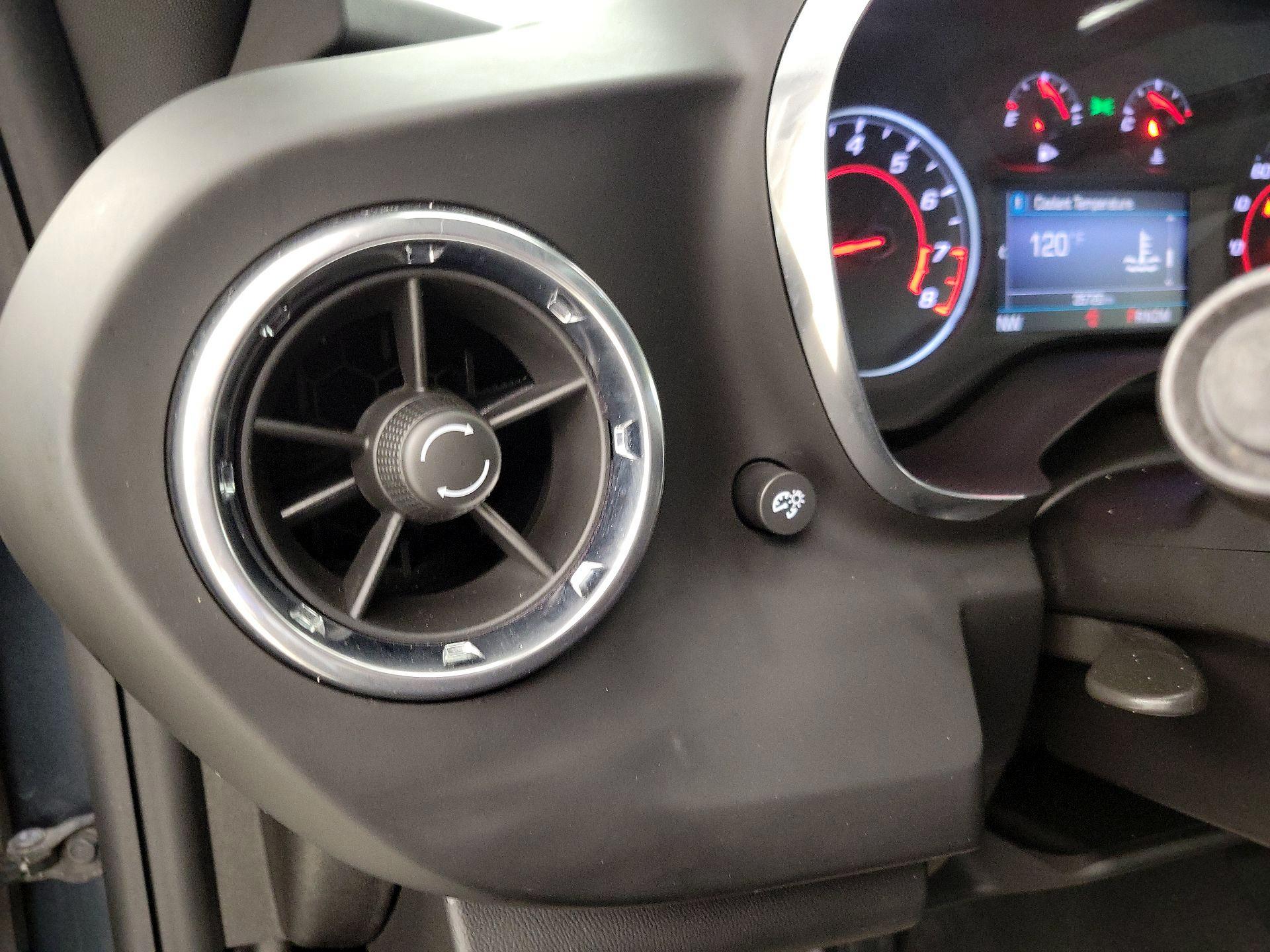 Thumbnail: 2019 Chevrolet Camaro - 13