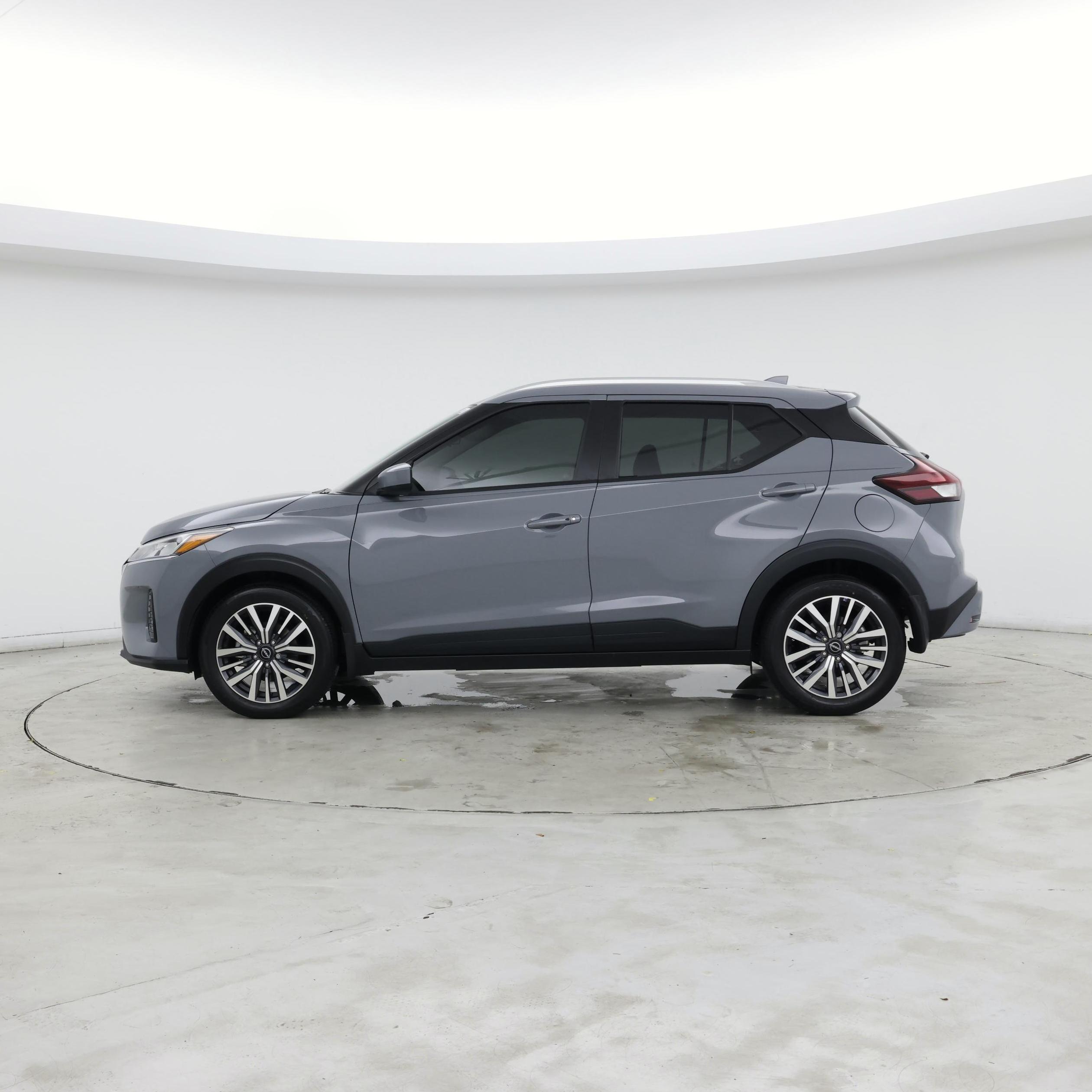 Thumbnail: 2024 Nissan Kicks - 3