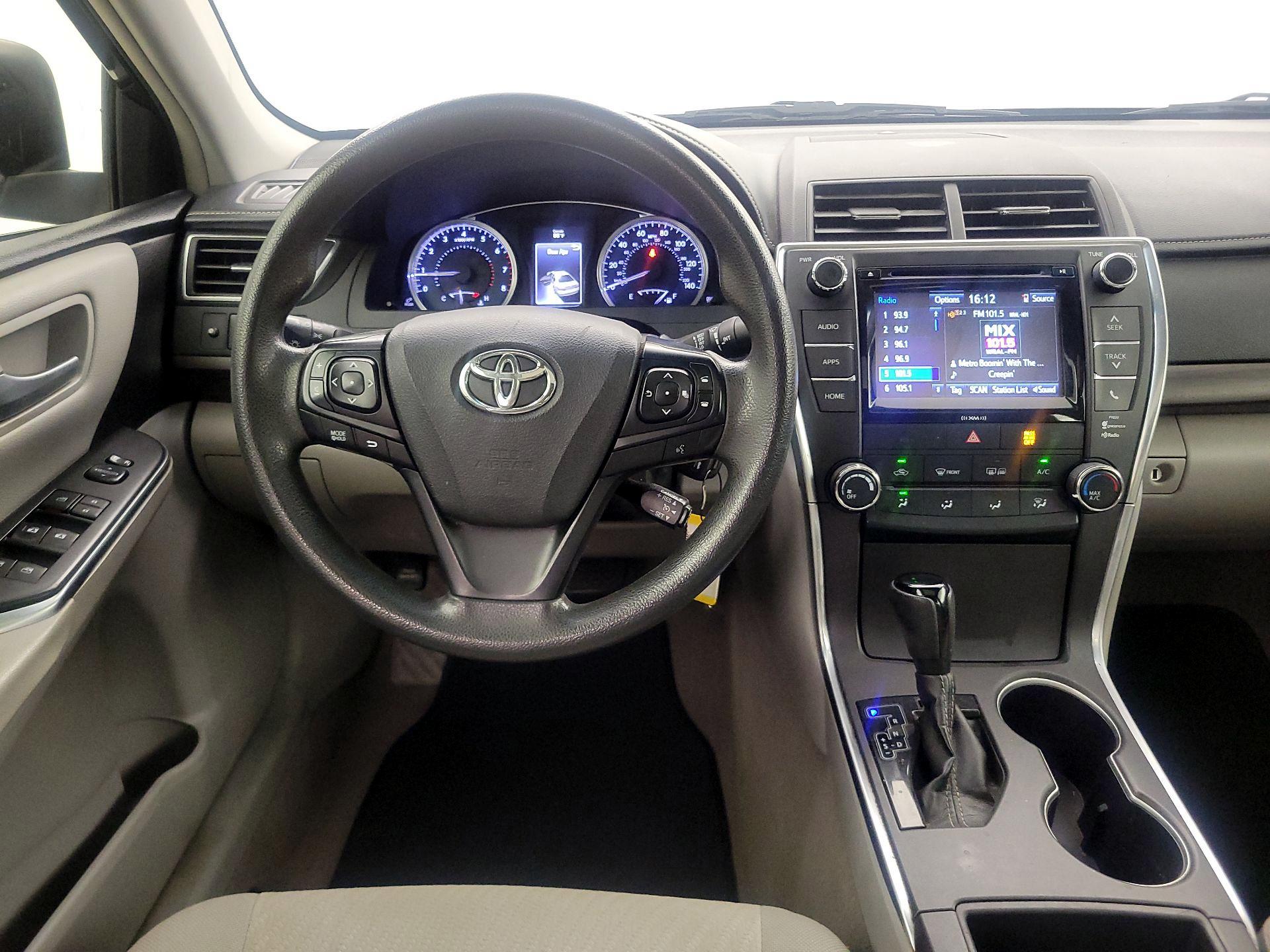 Thumbnail: 2017 Toyota Camry - 10