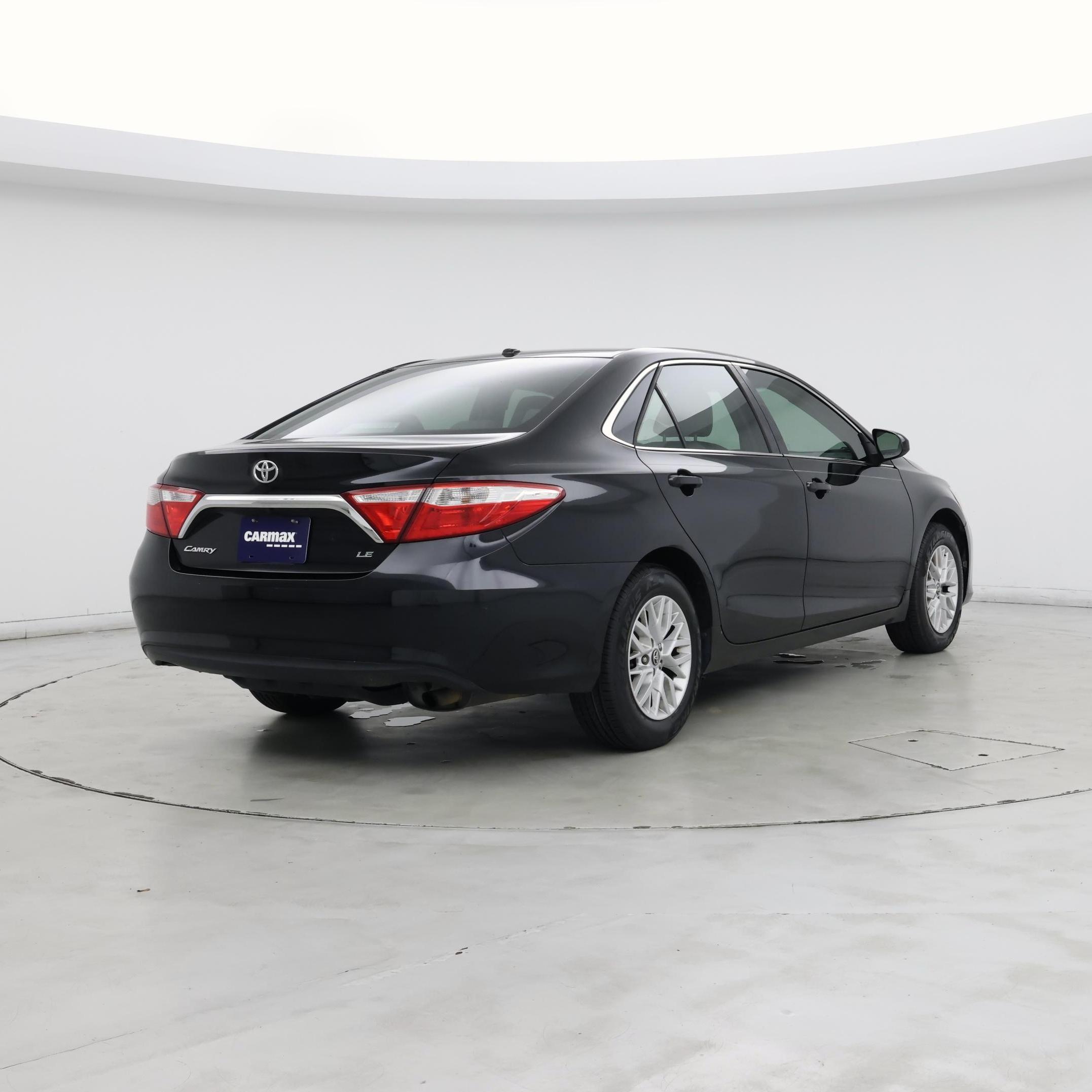 Thumbnail: 2017 Toyota Camry - 8