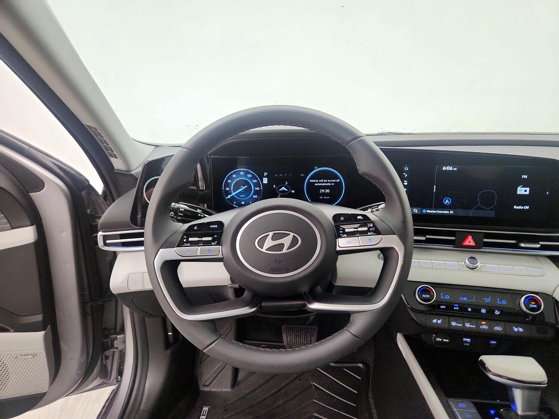 Thumbnail: 2025 Hyundai Elantra - 10
