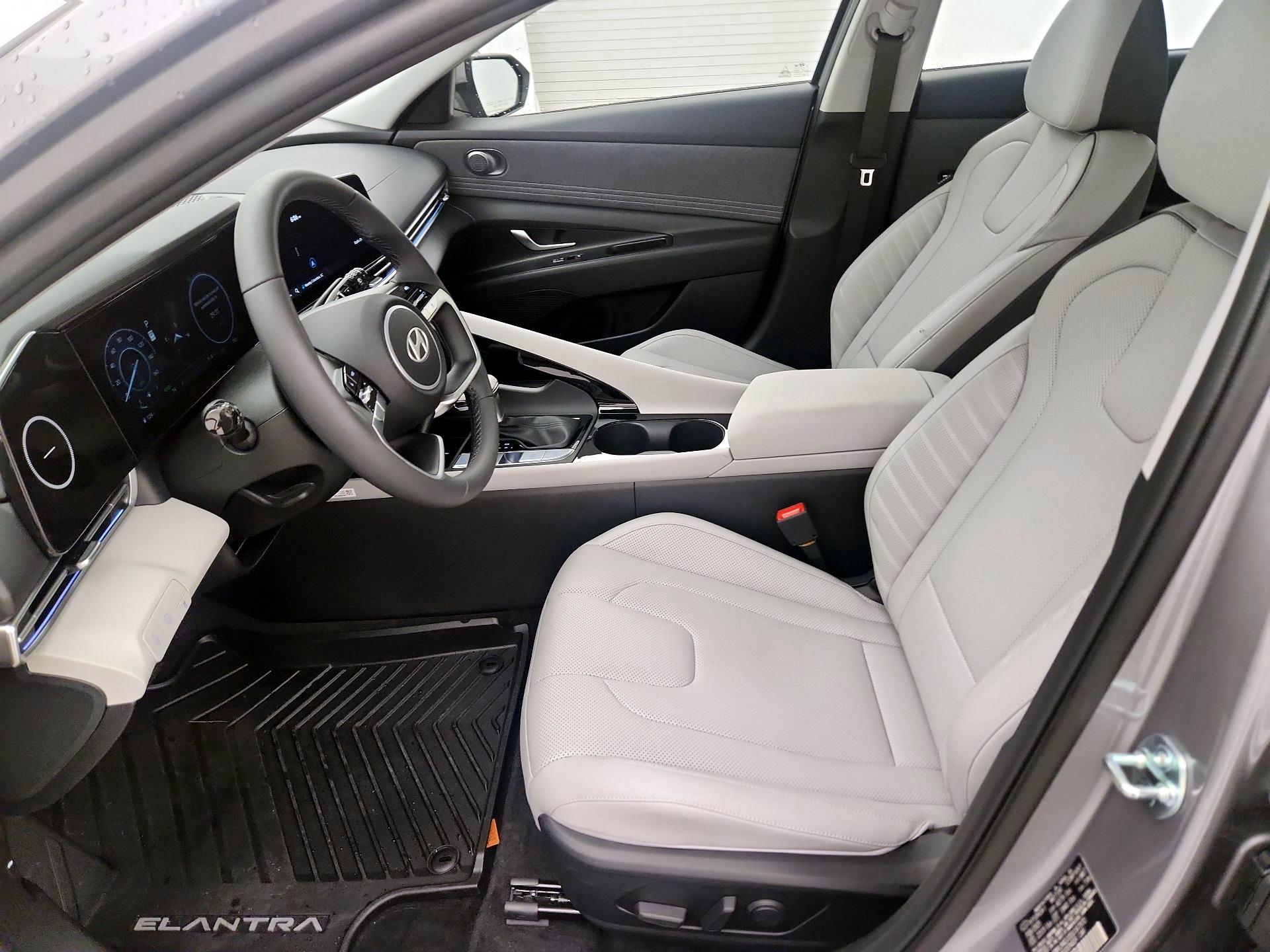 Thumbnail: 2025 Hyundai Elantra - 11