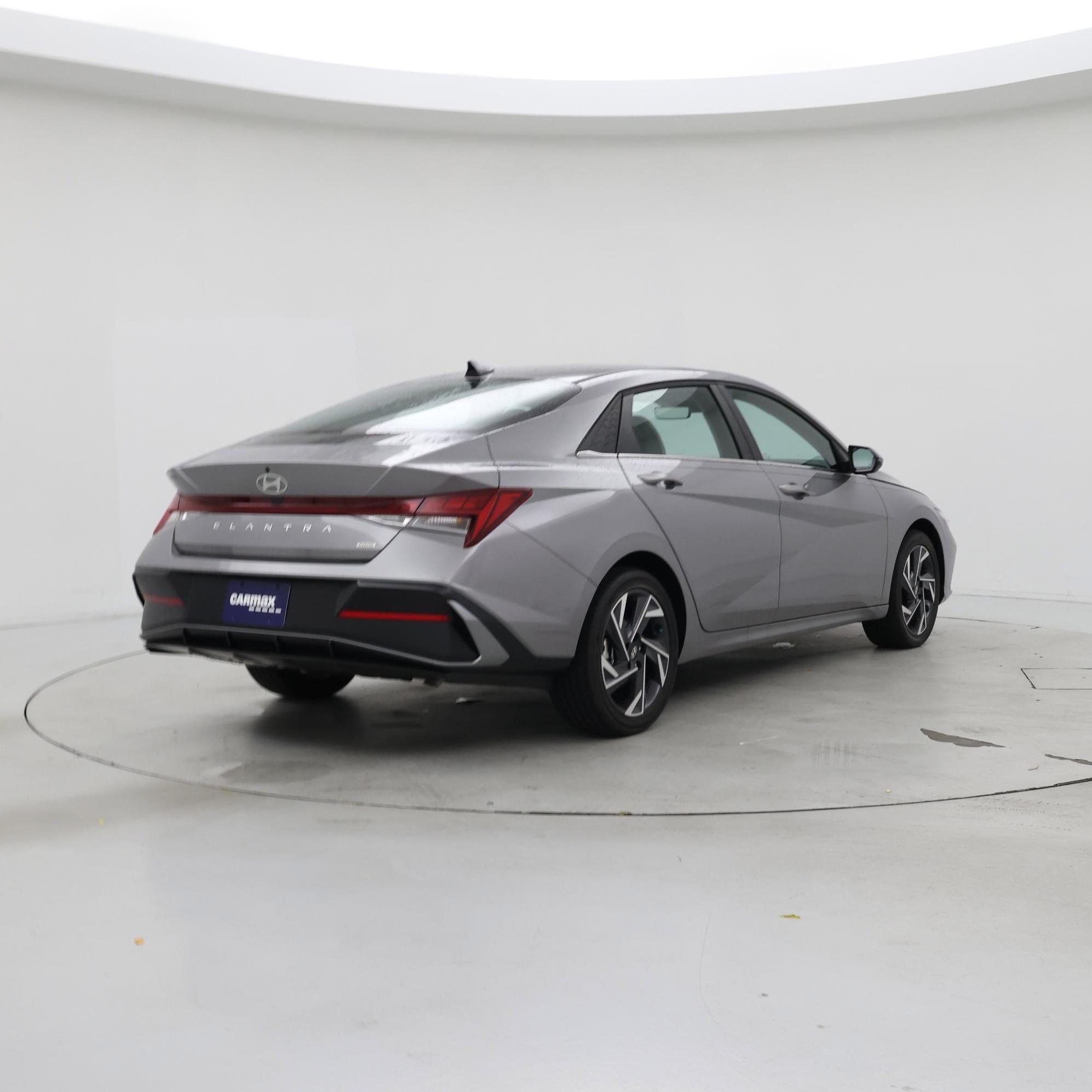 Thumbnail: 2025 Hyundai Elantra - 8