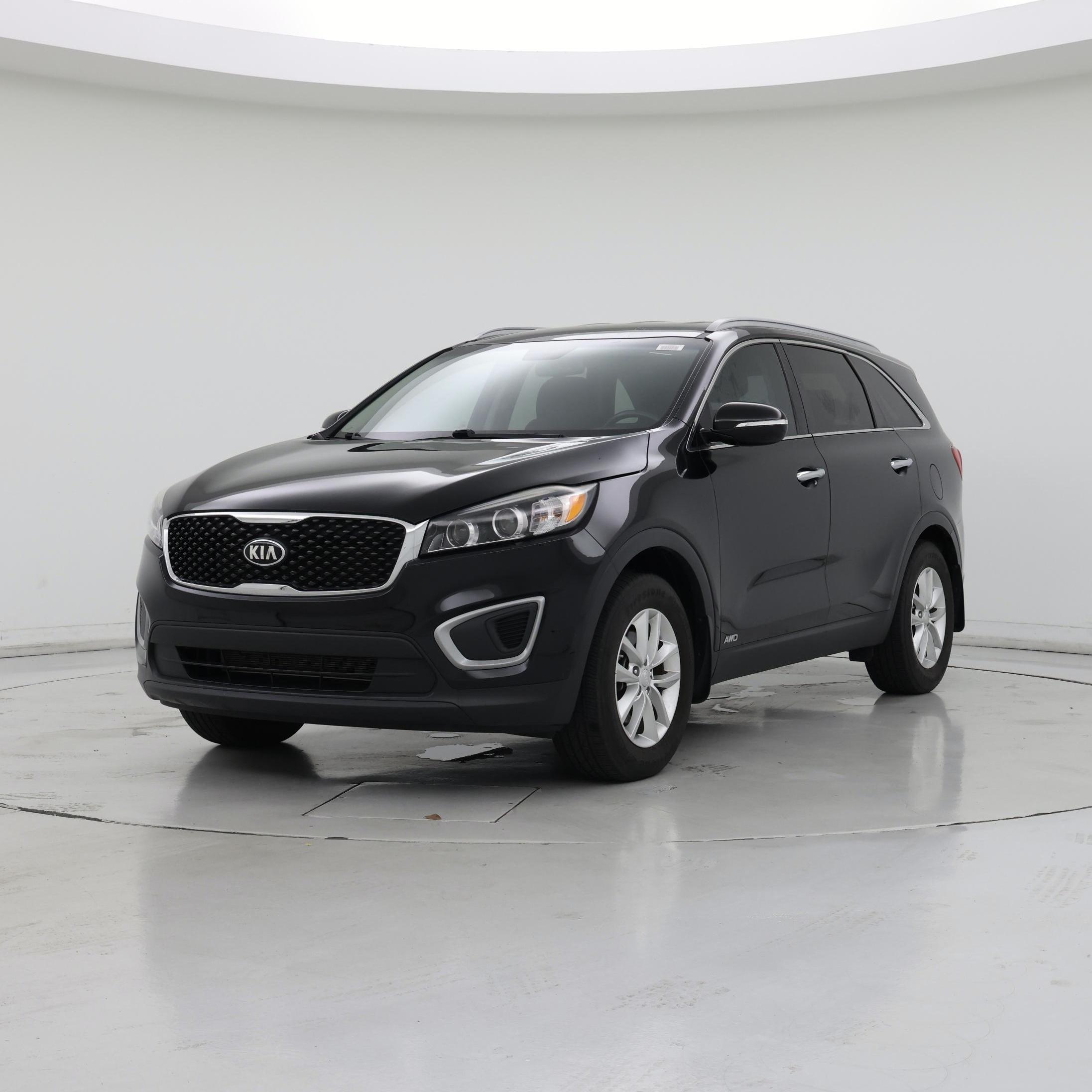 Thumbnail: 2017 Kia Sorento - 4