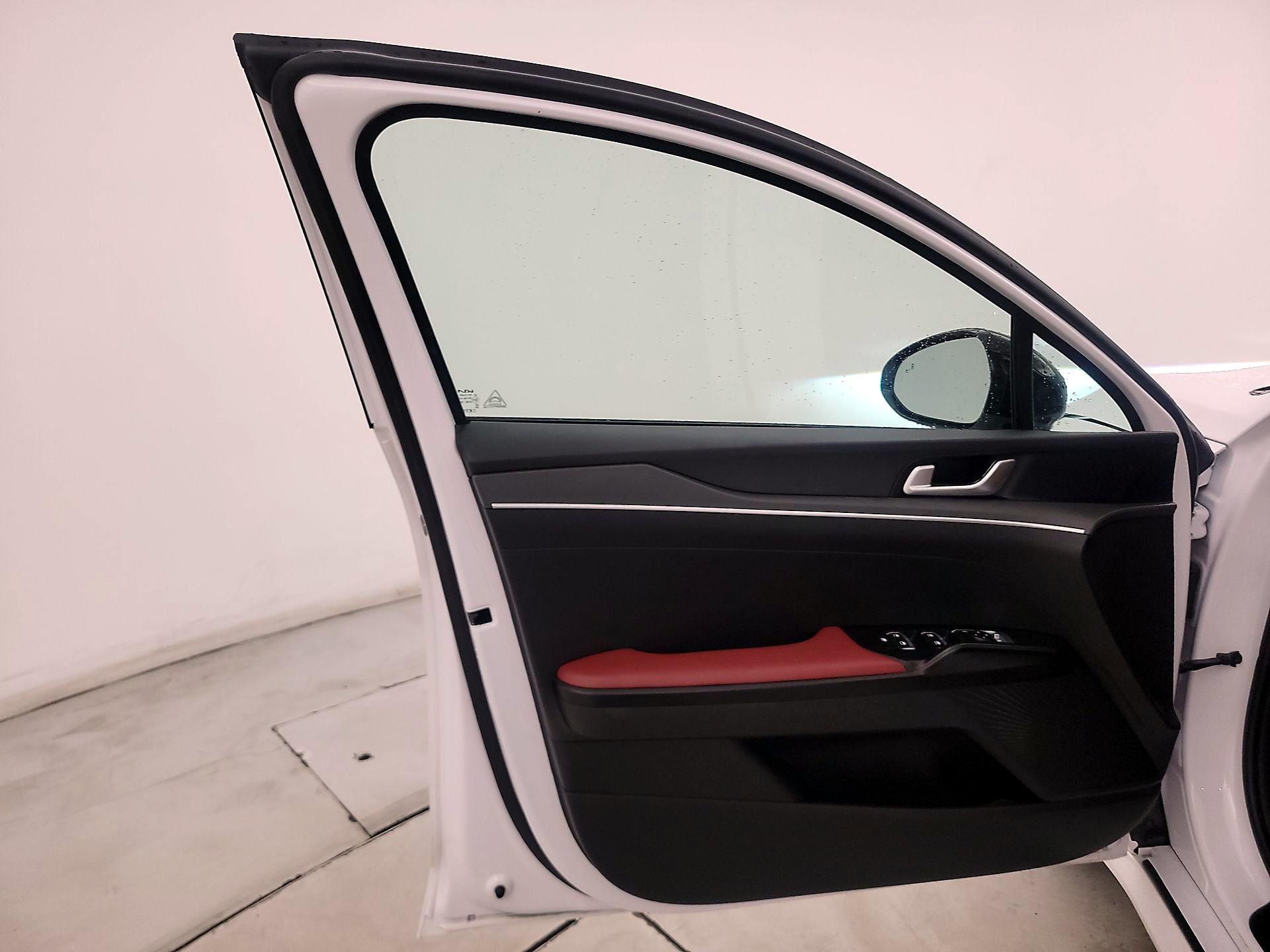 Thumbnail: 2023 Kia K5 - 12