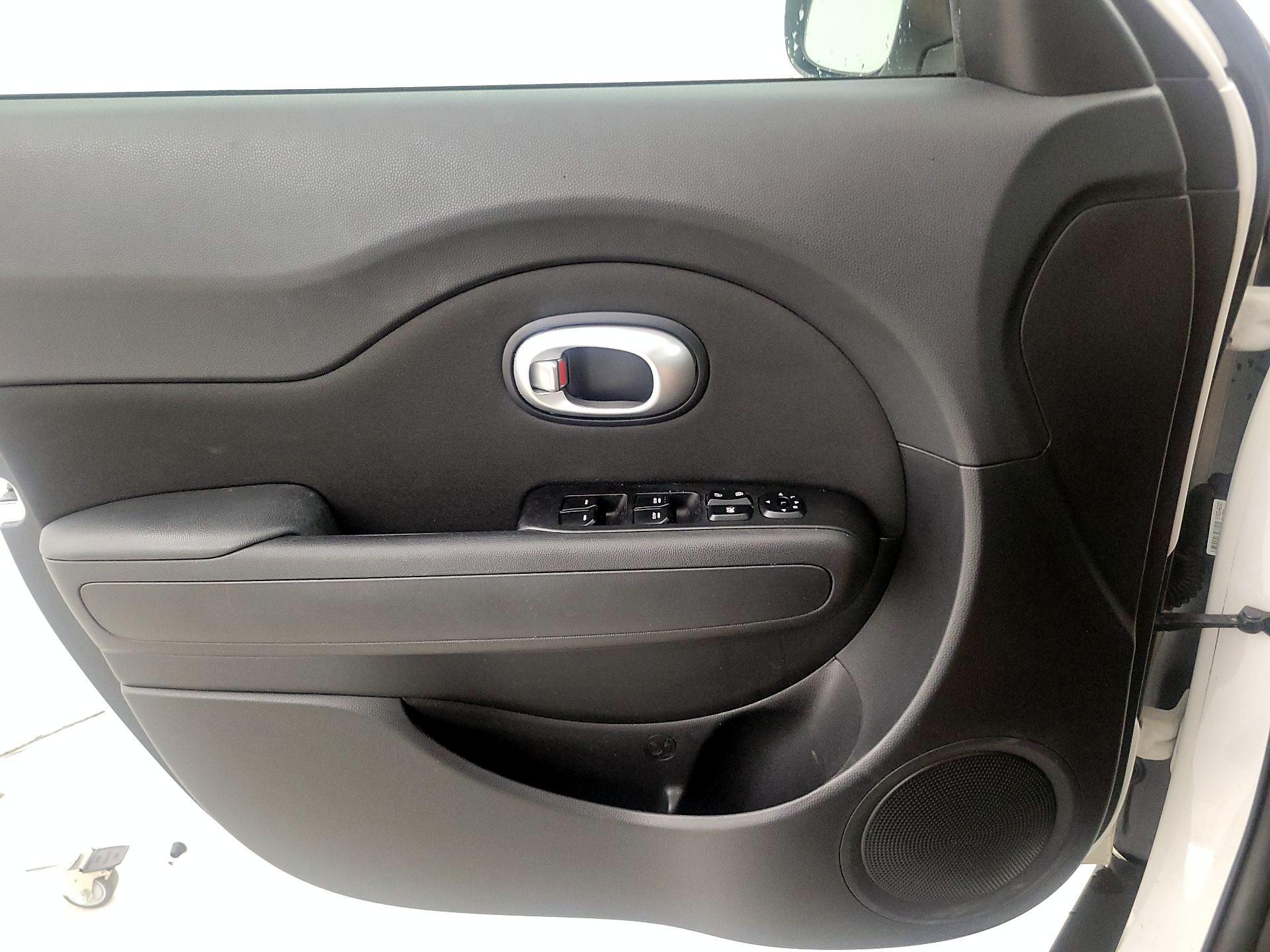 Thumbnail: 2014 Kia Soul - 12
