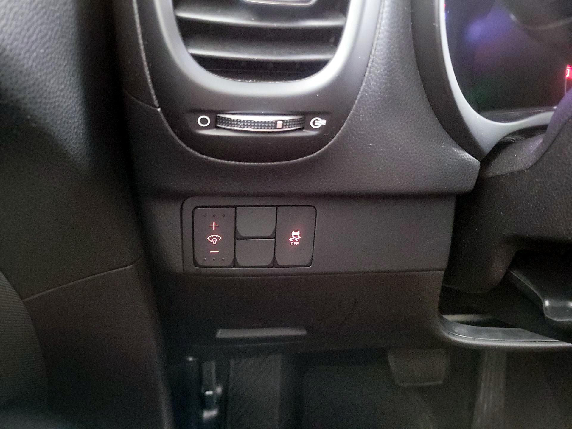 Thumbnail: 2014 Kia Soul - 13
