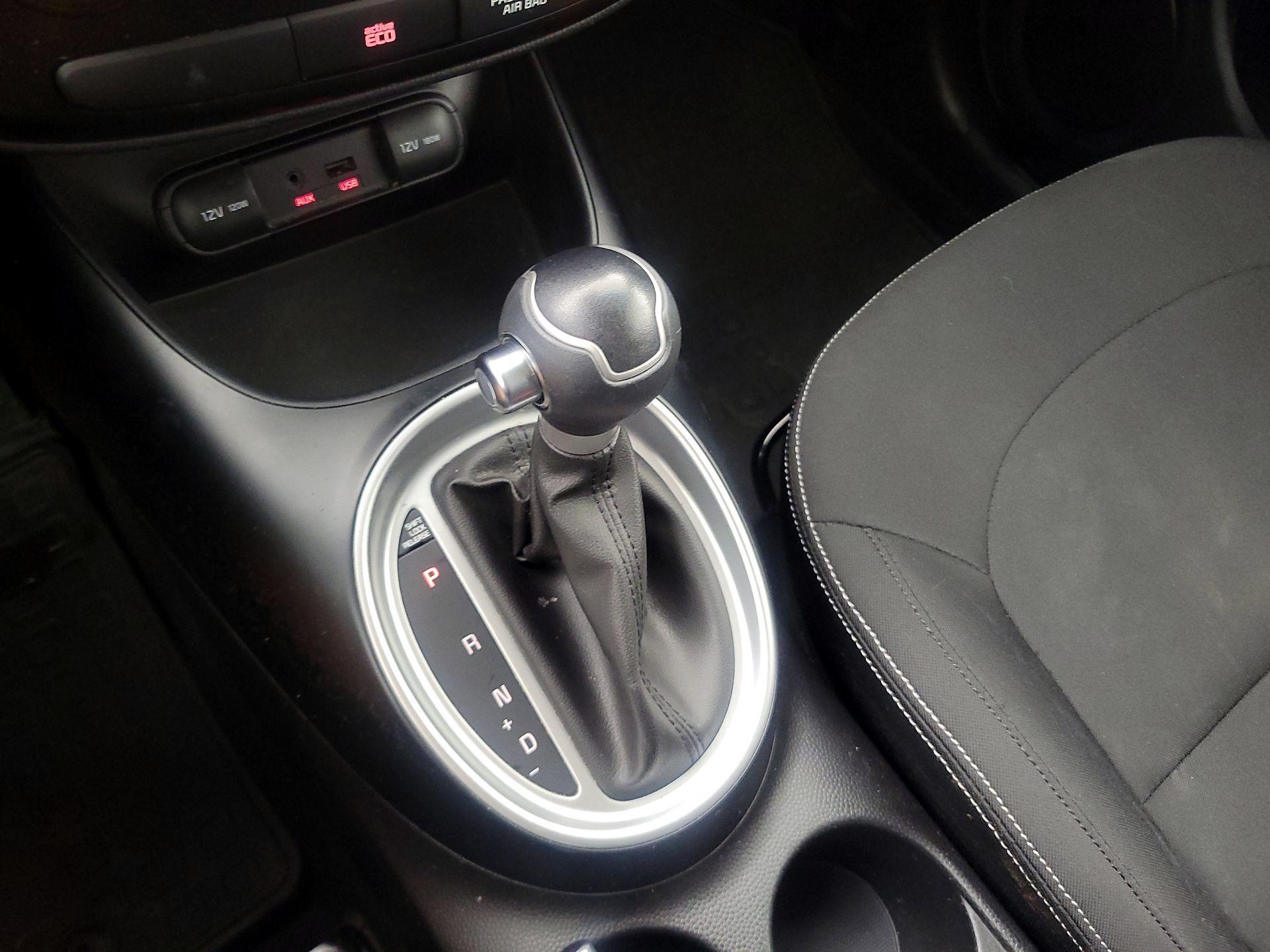 Thumbnail: 2014 Kia Soul - 16
