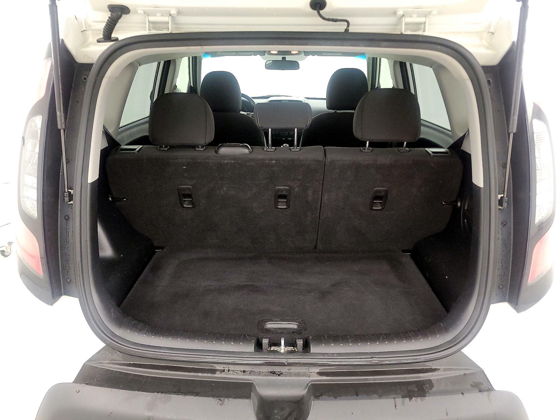 Thumbnail: 2014 Kia Soul - 19