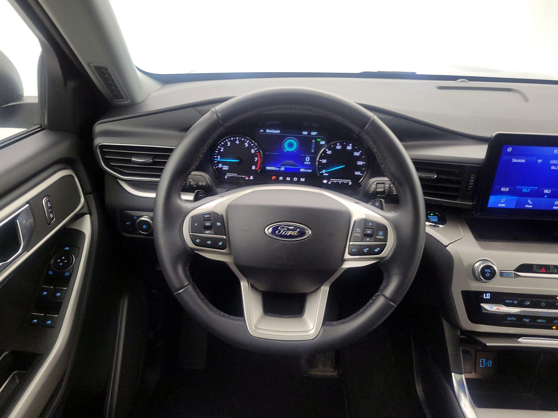 Thumbnail: 2020 Ford Explorer - 10