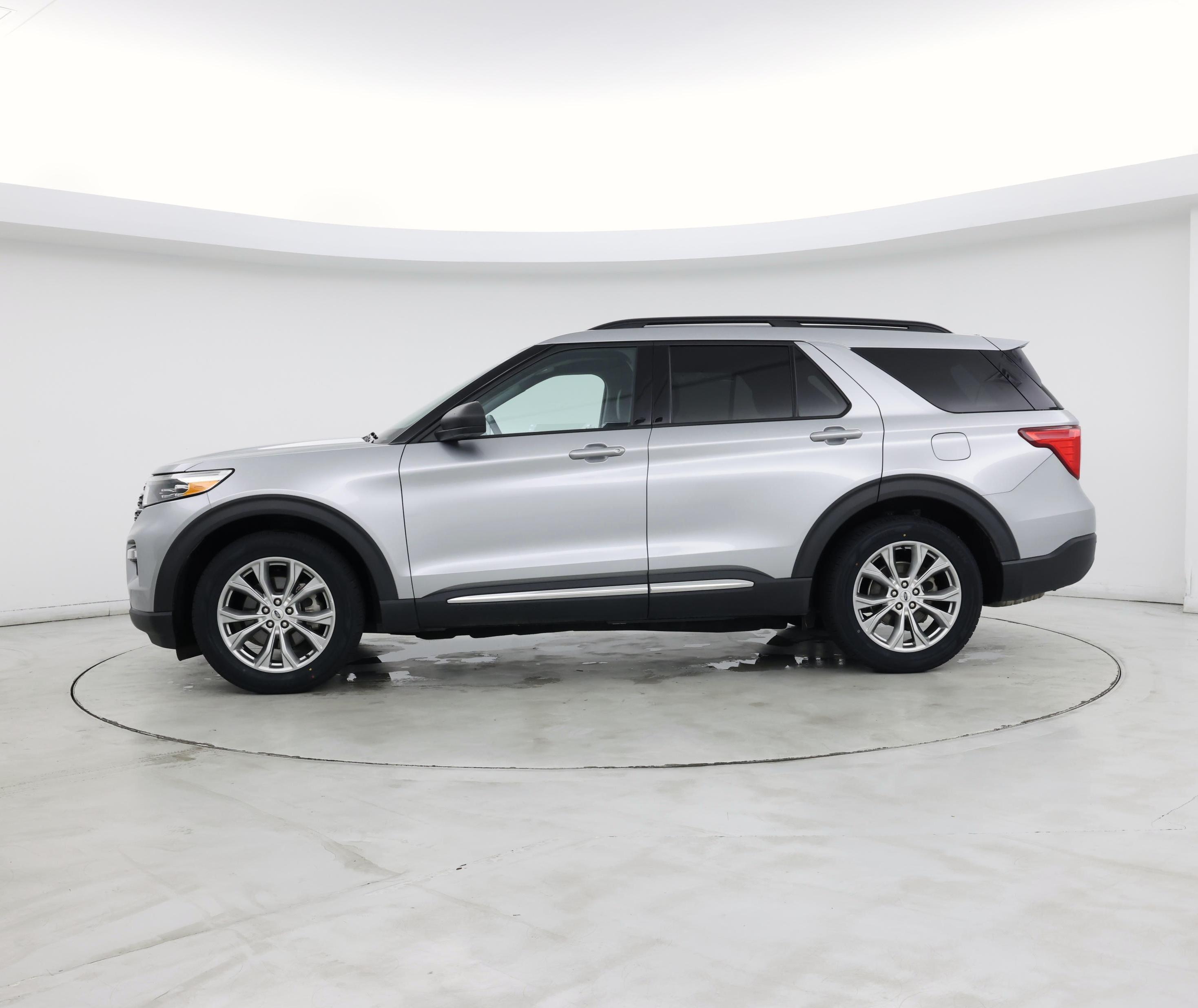 Thumbnail: 2020 Ford Explorer - 3