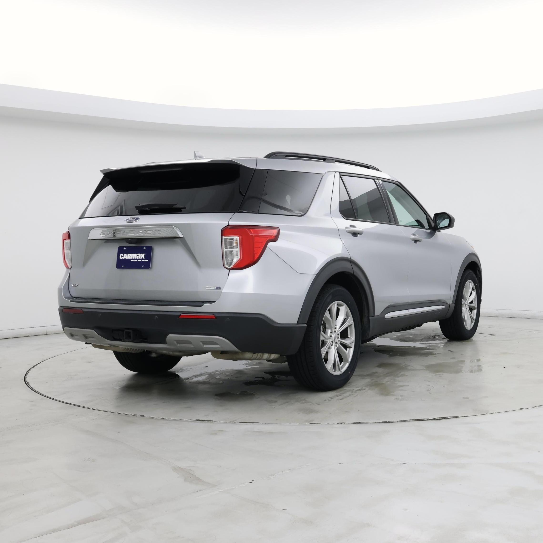 Thumbnail: 2020 Ford Explorer - 8