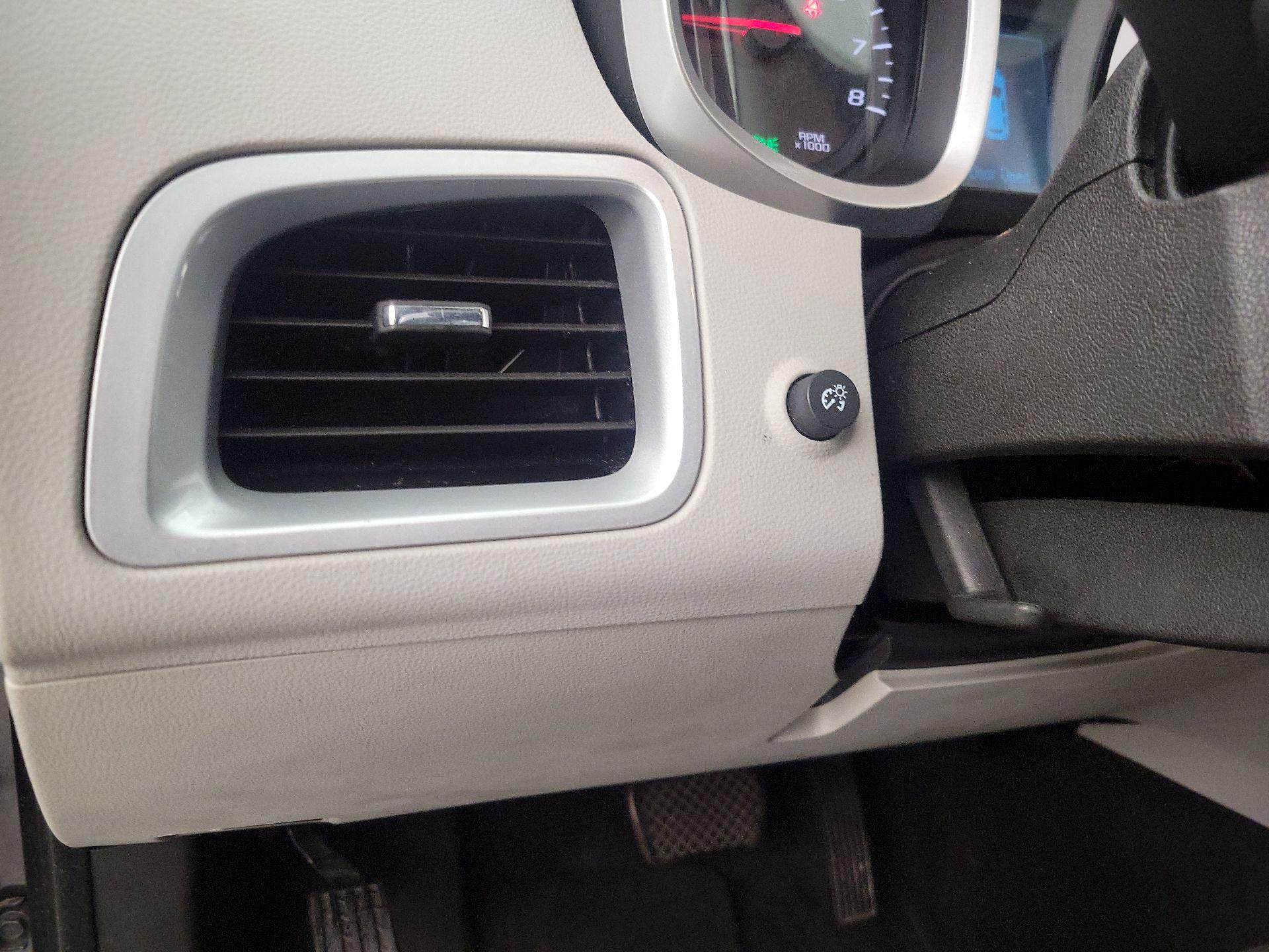 Thumbnail: 2014 Chevrolet Equinox - 13