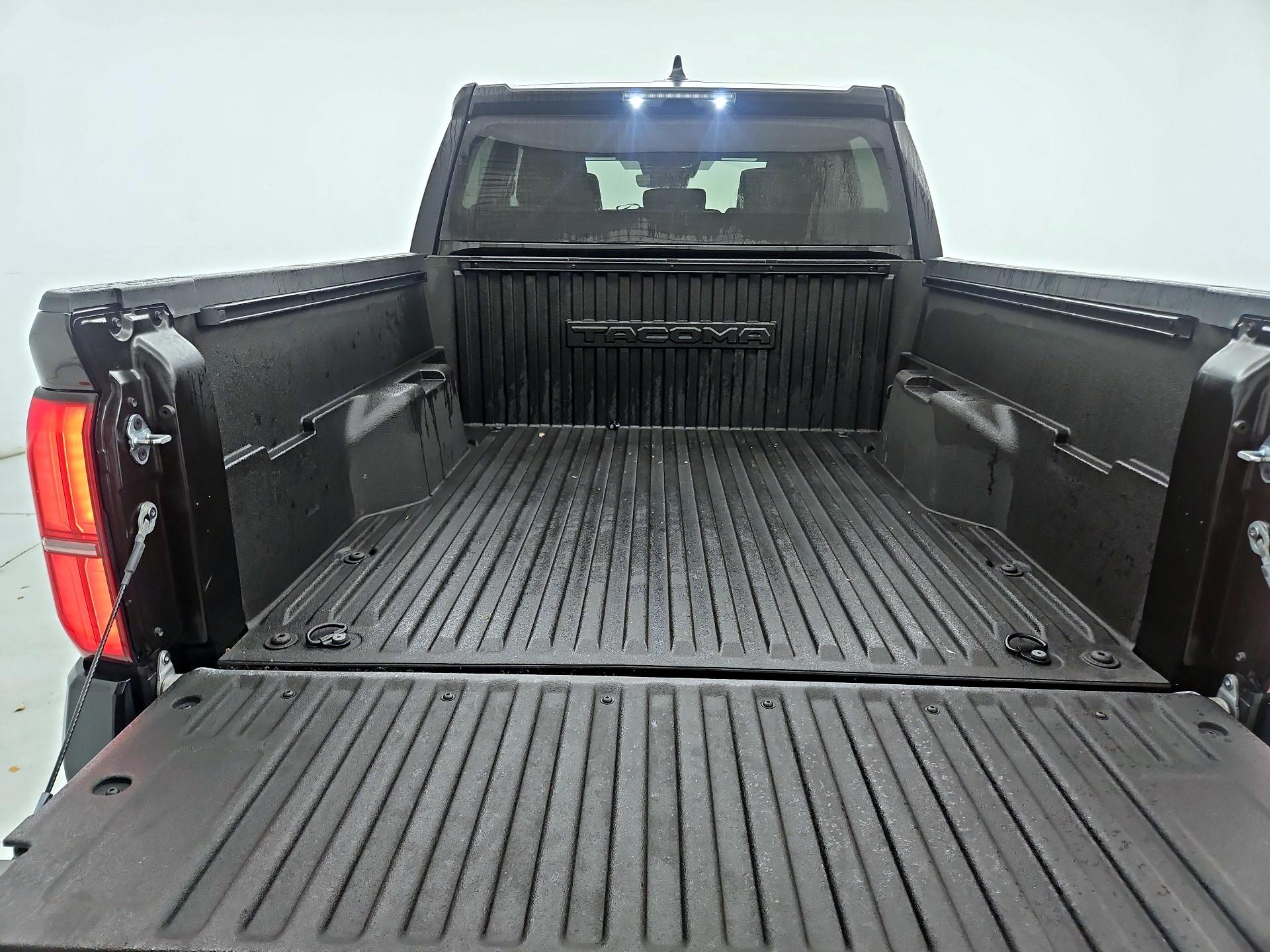 Thumbnail: 2024 Toyota Tacoma - 20