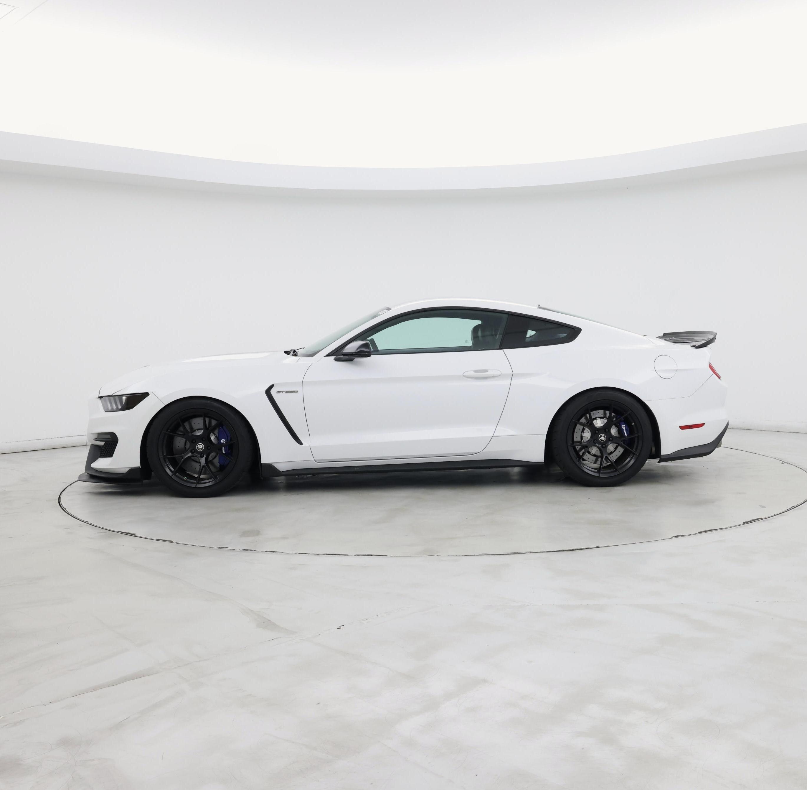 Thumbnail: 2016 Ford Mustang - 3